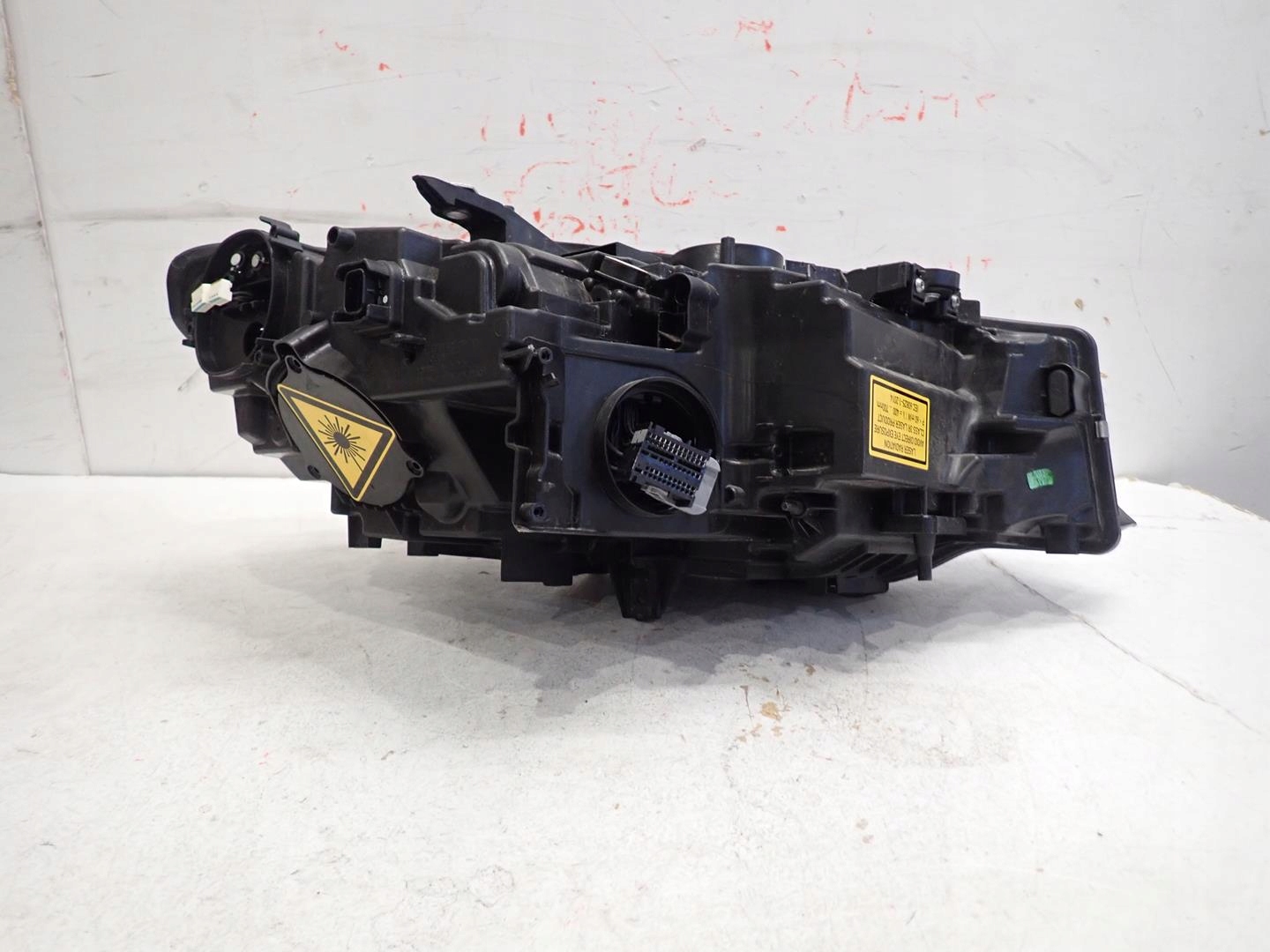 light front front left BMW 3 G20 G21 2018- LASER 9481707