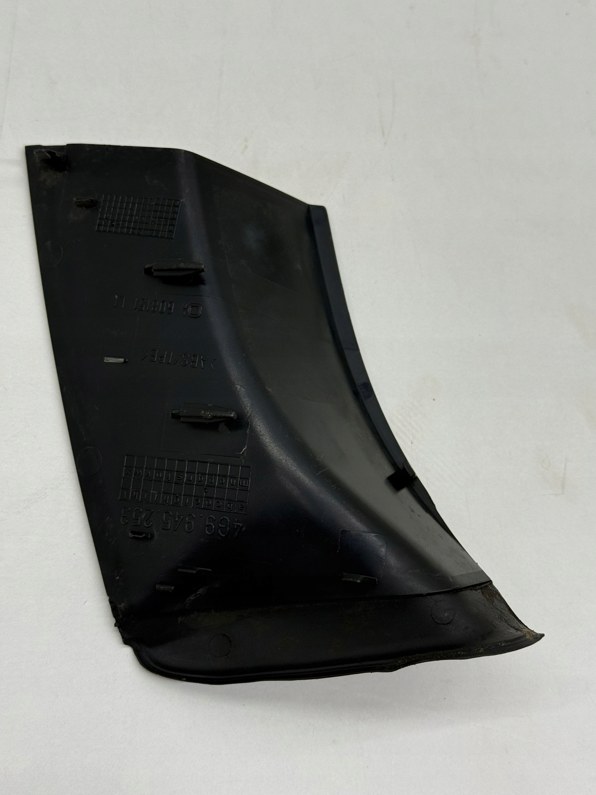 AUDI A6 C7 KOMBI AVANT spoiler cover lights left rear part