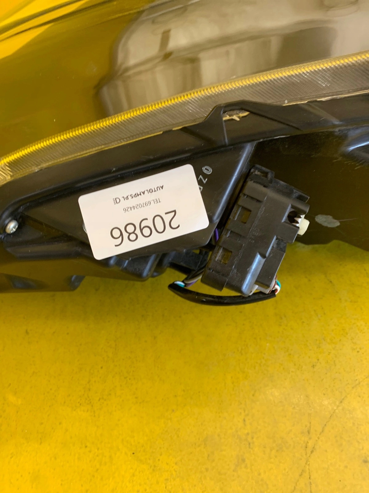 light right front Mazda 2 III lift 19