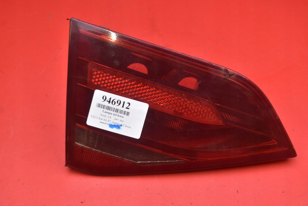 light left rear part rear 8K5945093D AUDI A4 B8 sedan 07-11
