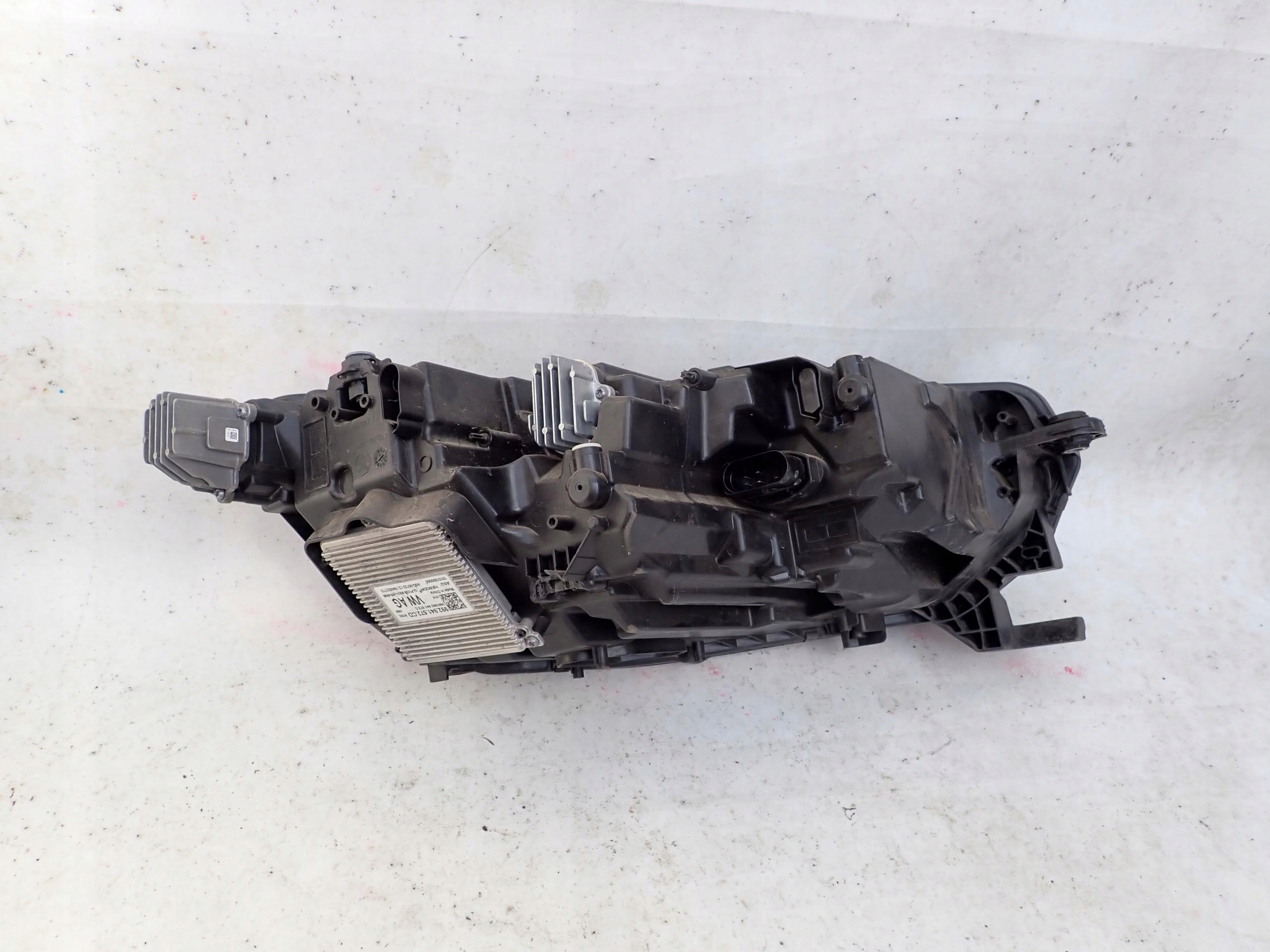 SKODA OCTAVIA IV 20- light left front front FULL LED 5E4941015