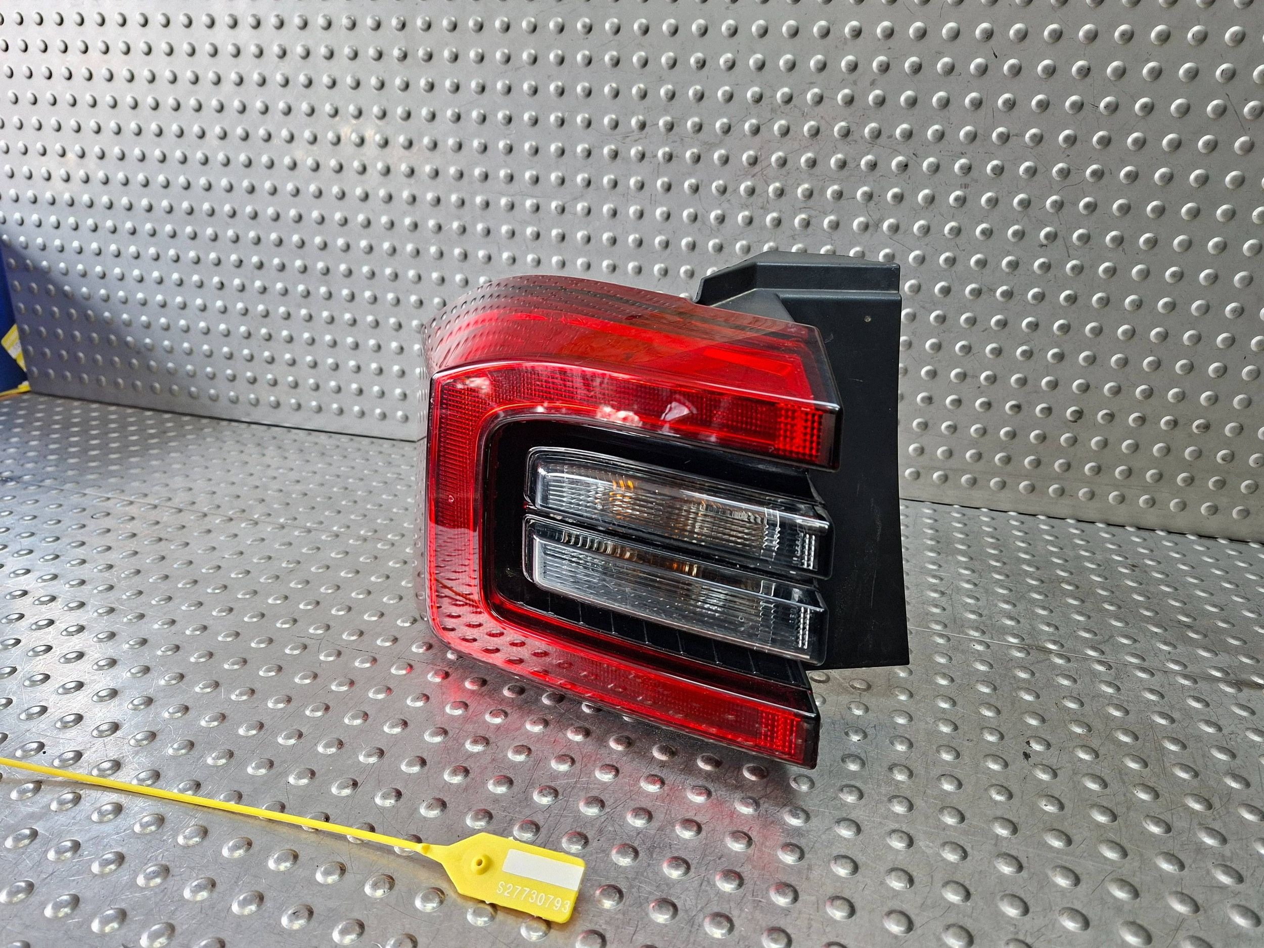 light rear part left CHERY TIGGO 17- EU J68-4433010 60403300