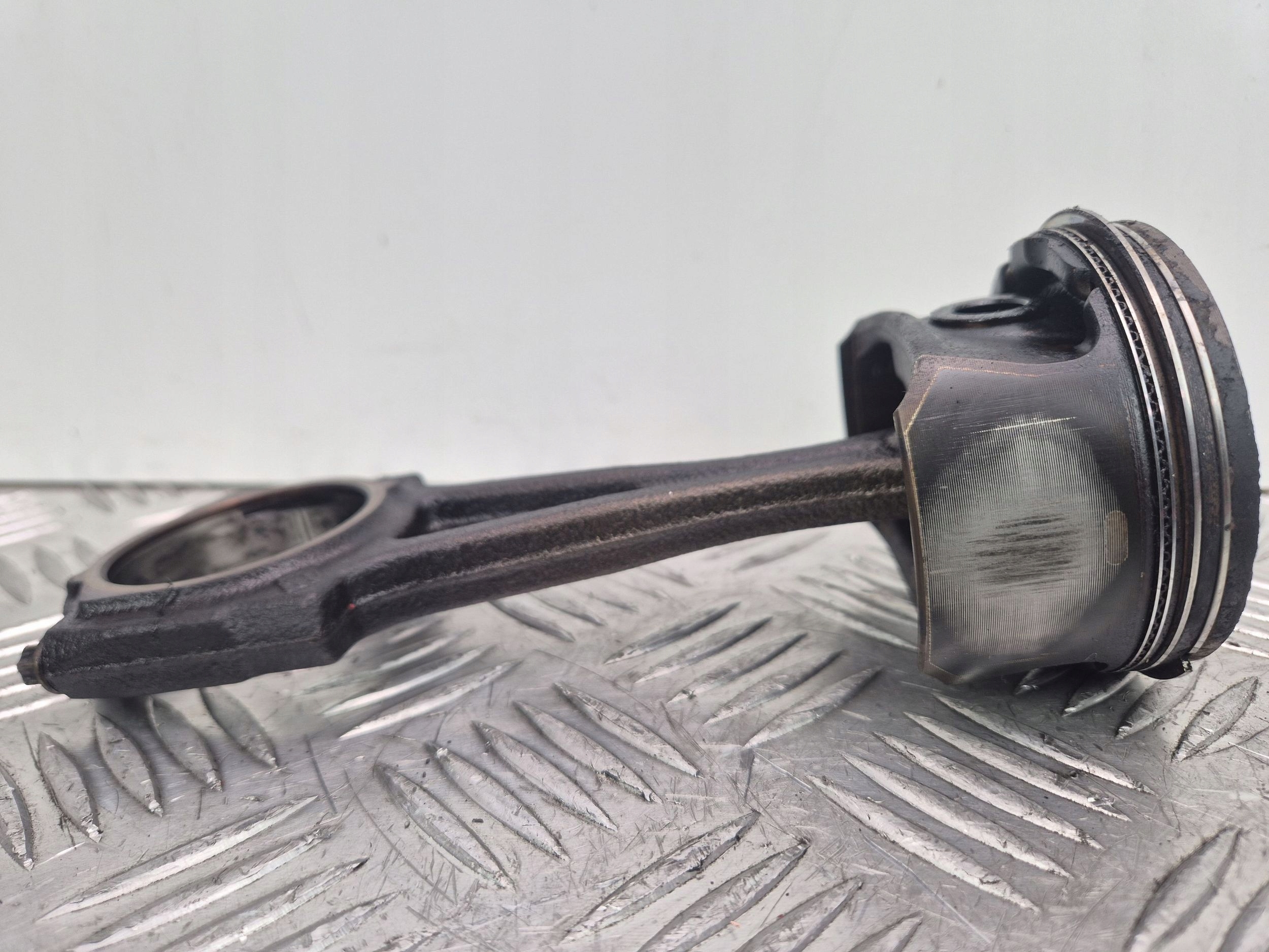 piston connecting rod OPEL CORSA D 73L32A2 Z12XER 1.2