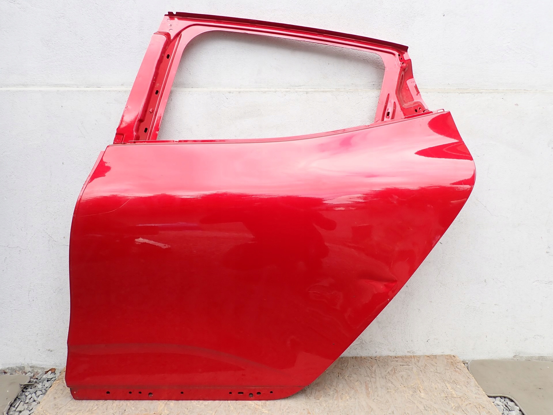 door left rear. left rear part RENAULT CLIO V B7 2019- 821017920R