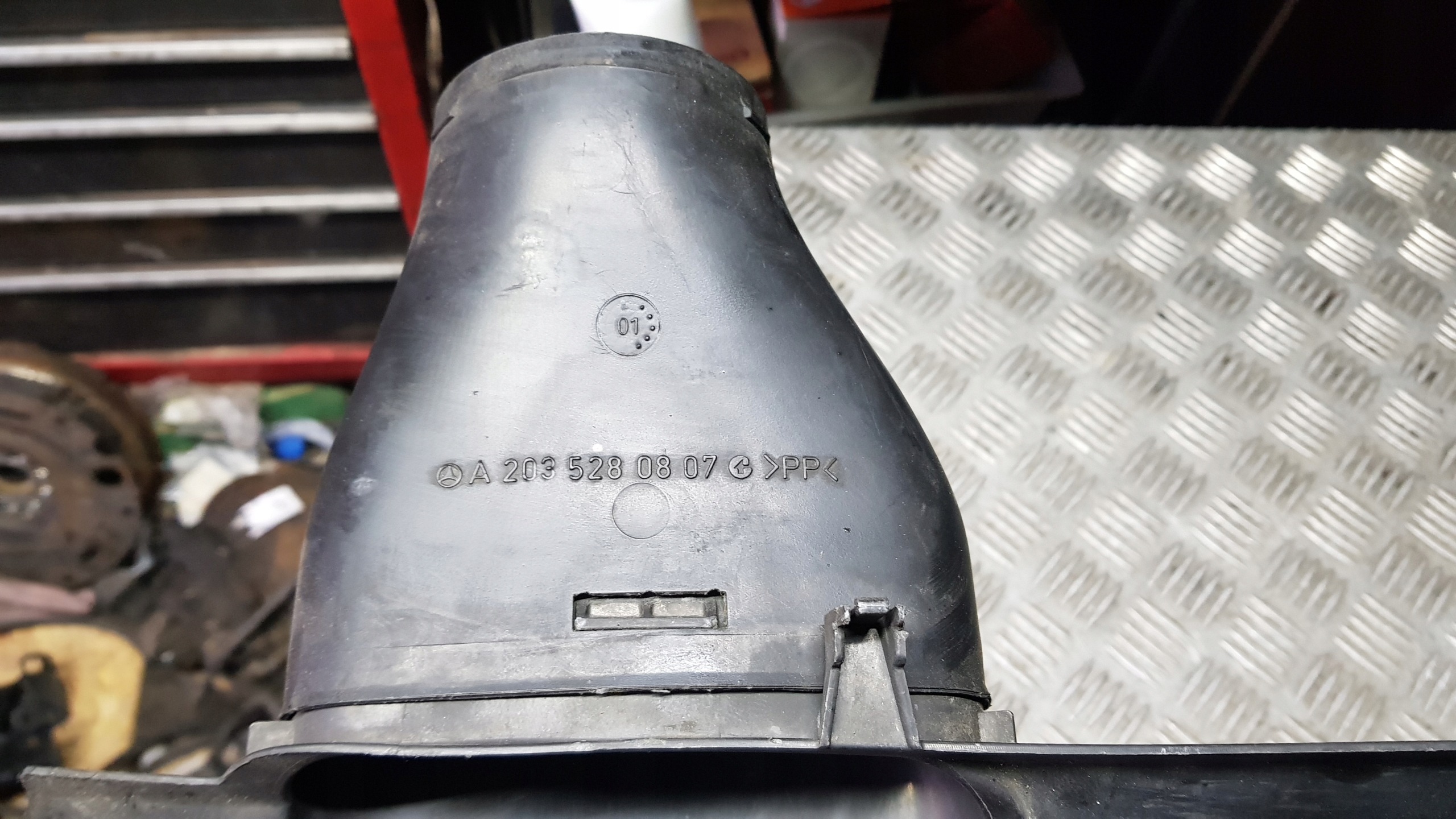 MERCEDES W203 COUPE intake air steering wheel, support panel for radiators