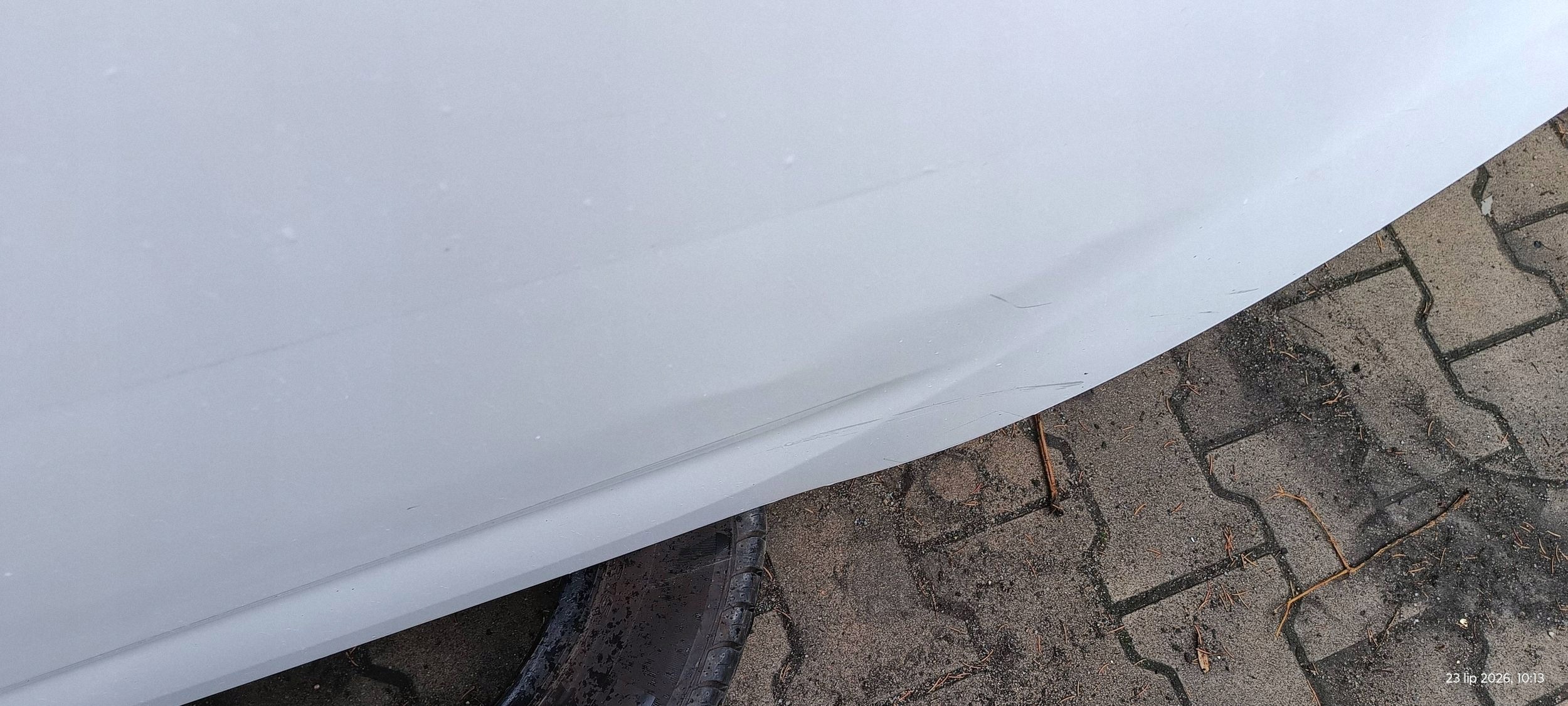 HYUNDAI IX20 7F door left rear part rear. left 2010