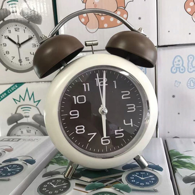 BUDZIK ZEGAR ZEGAREK GŁOŚNY WIELOFUNKCYJNY KLASYCZNY DŹWIĘK BRĄZOWY Marka inna