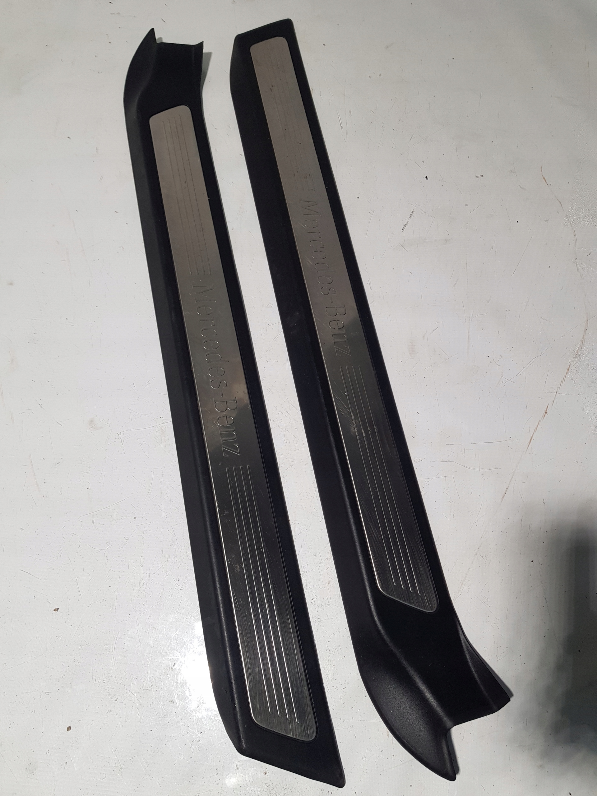 KOMPLET moulding threshold right left MERCEDES W207
