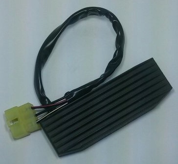 Tourmax Regulátor Napätia Suzuki DR650 92-95/ VS600 95-97/ VS1400 96-98