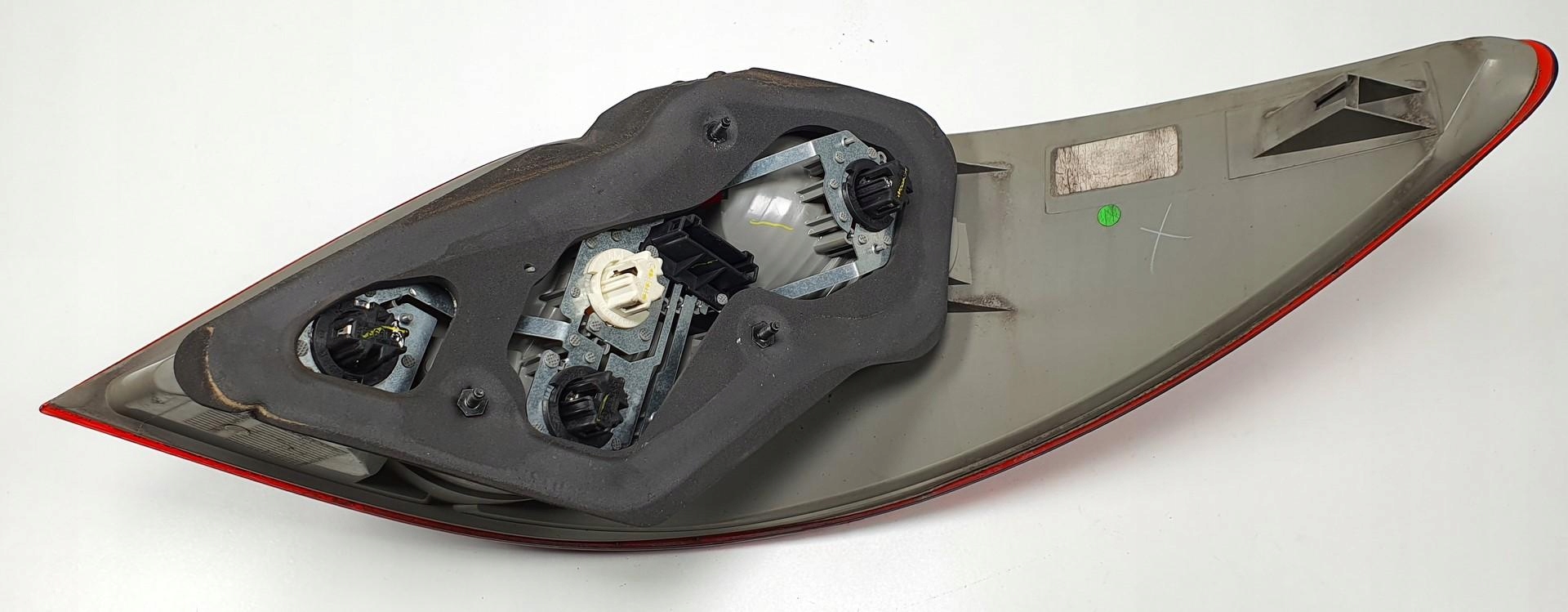 фонарь левый MERCEDES W251 A2518201764 европа