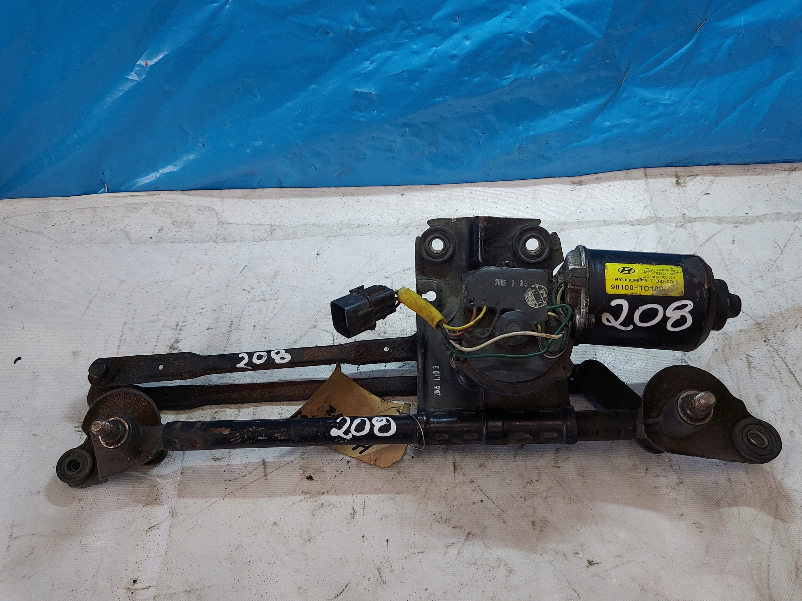 wiper mechanism HYUNDAI GETZ 981001C100 front