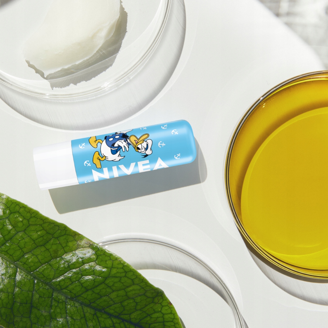 NIVEA DONALD DUCK DISNEY EDITION Pomadka do ust ochronna z filtrem SPF 4,8g Rodzaj pomadka