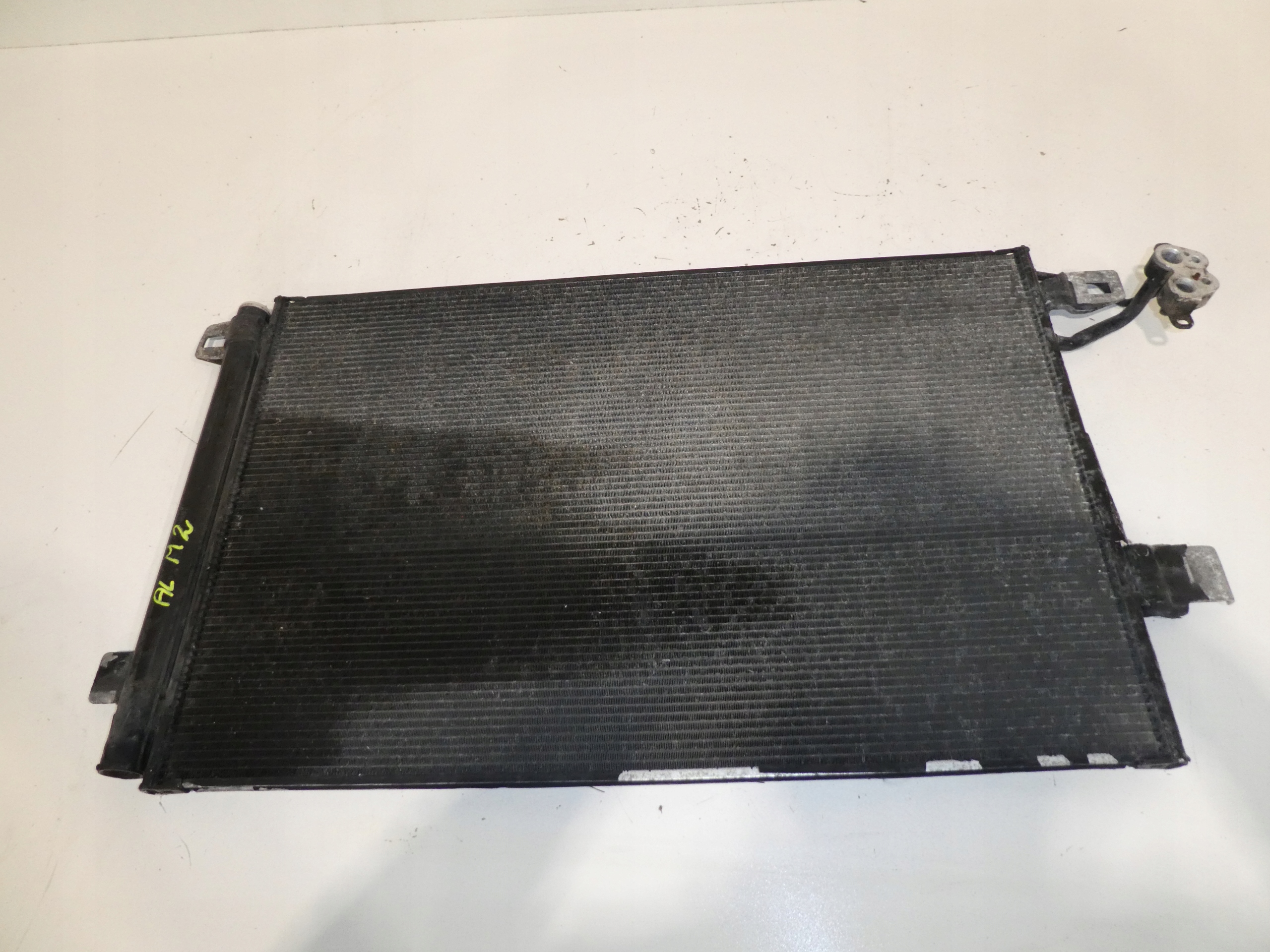 VW T5 2.5TDI RADIATEUR CLIMATISATION 7E0820411B