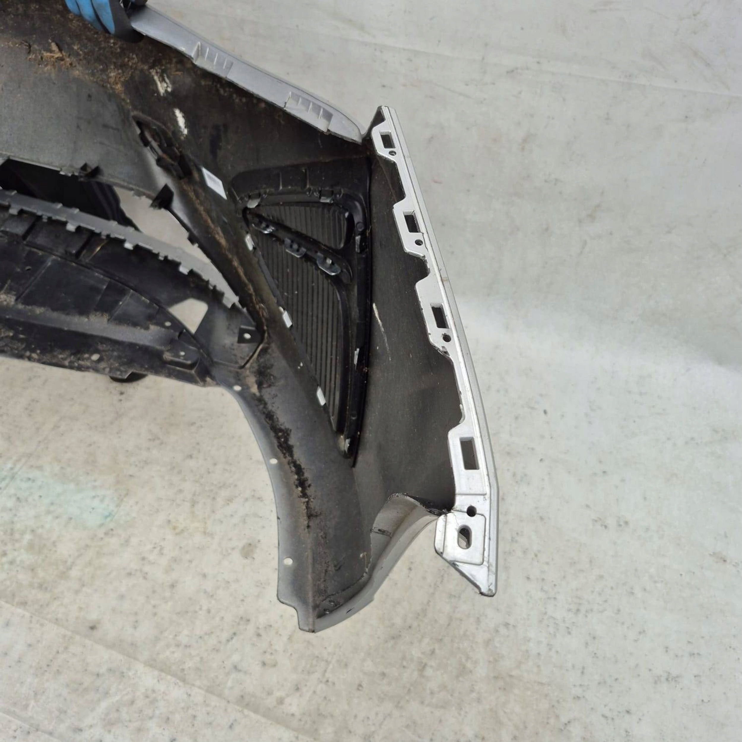 MG 5 EV 22- bumper front front