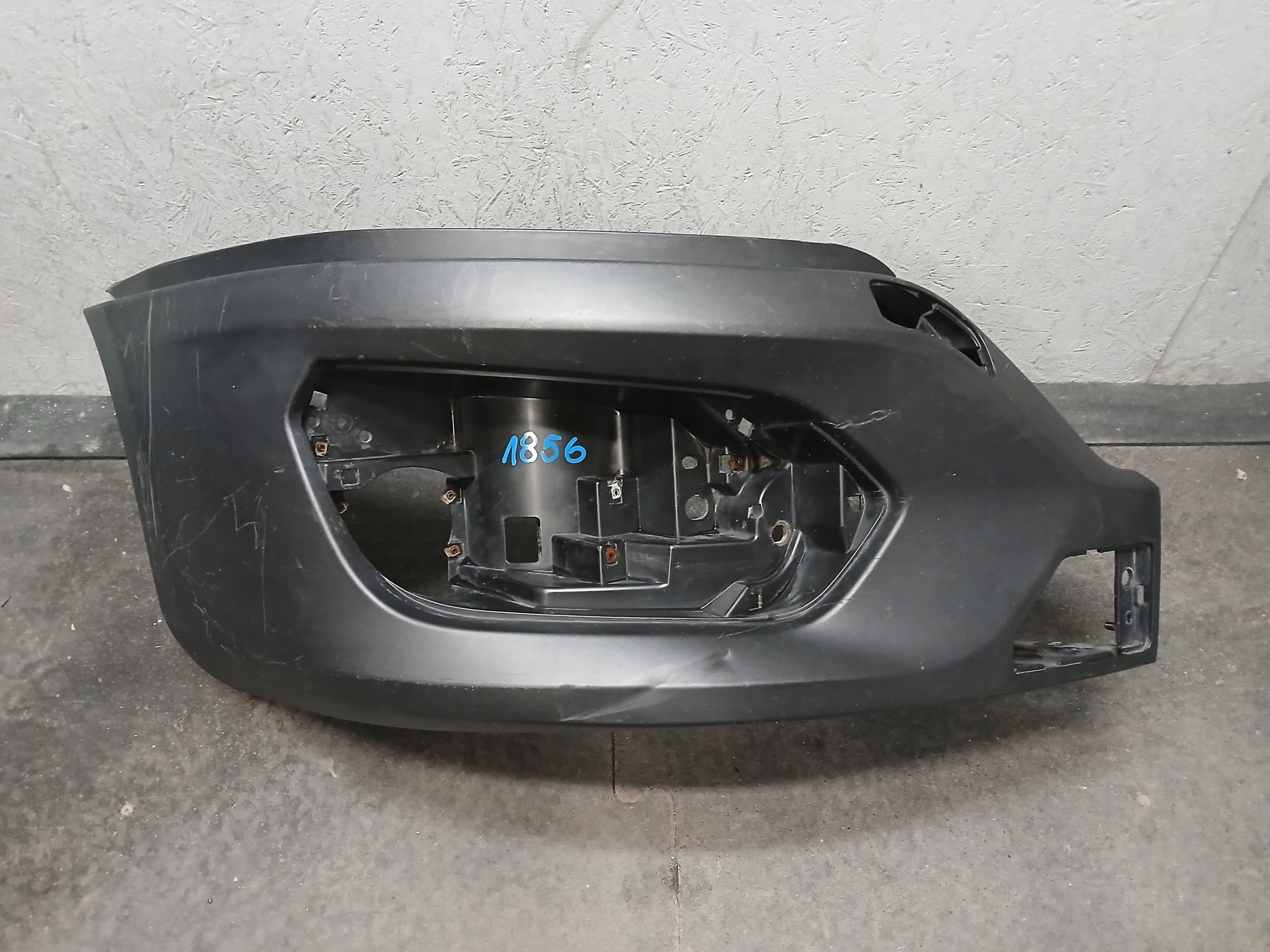 bumper front right corner IVECO DAILY LIFT 19