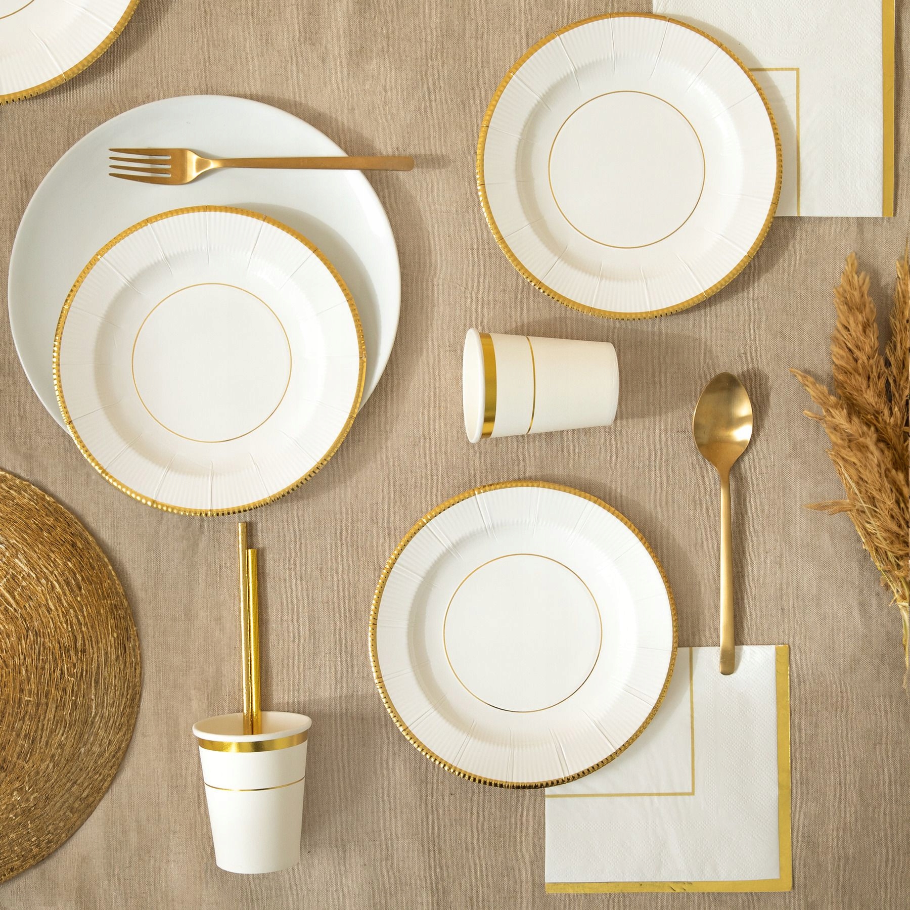 KUBECZKI PAPIEROWE dekoracyjne BIAŁE ZŁOTA RAMKA 270 ml 6 szt. IMPREZA Pojemność 270 ml