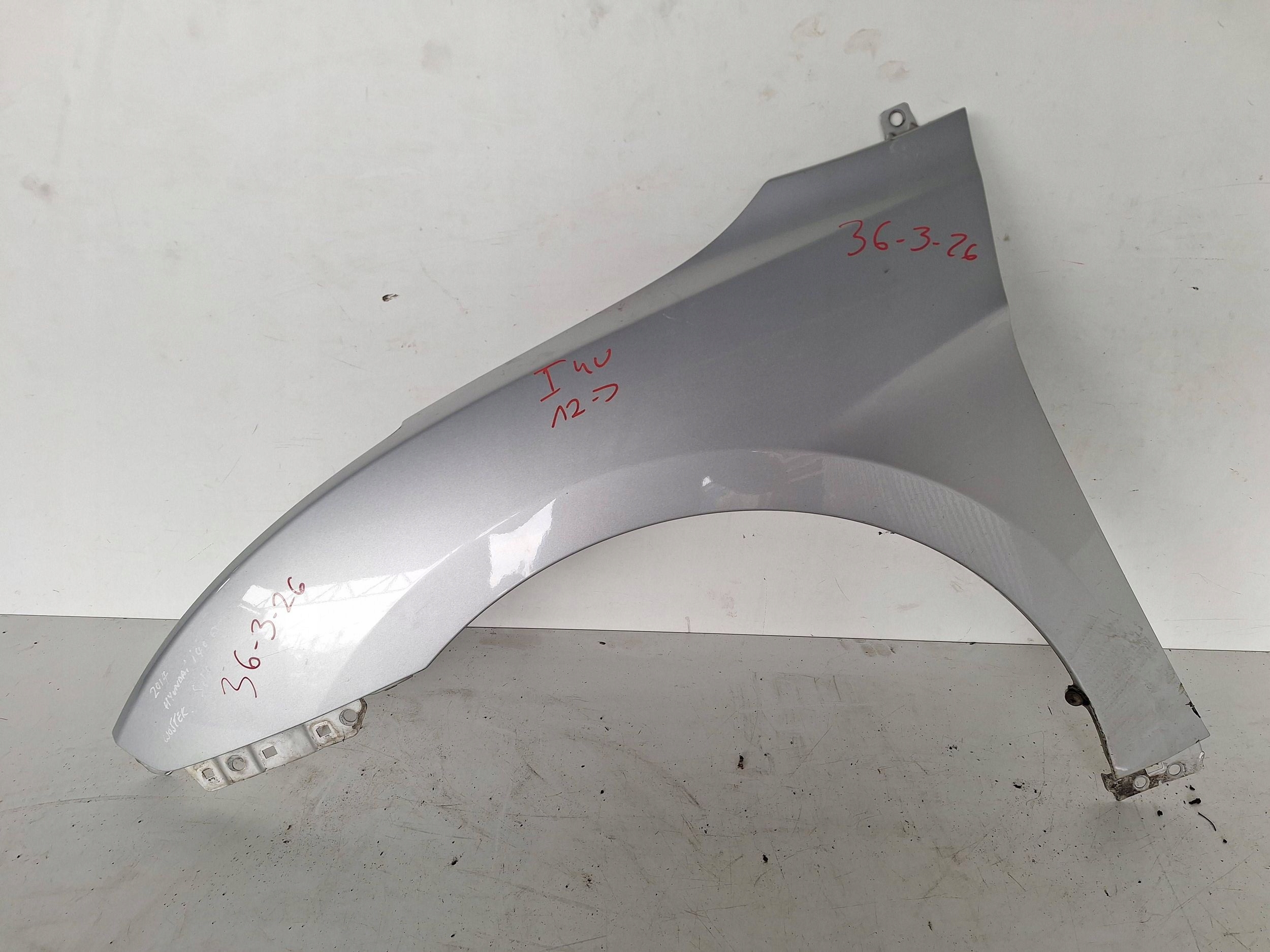 HYUNDAI I40 12-> Aile Gauche
