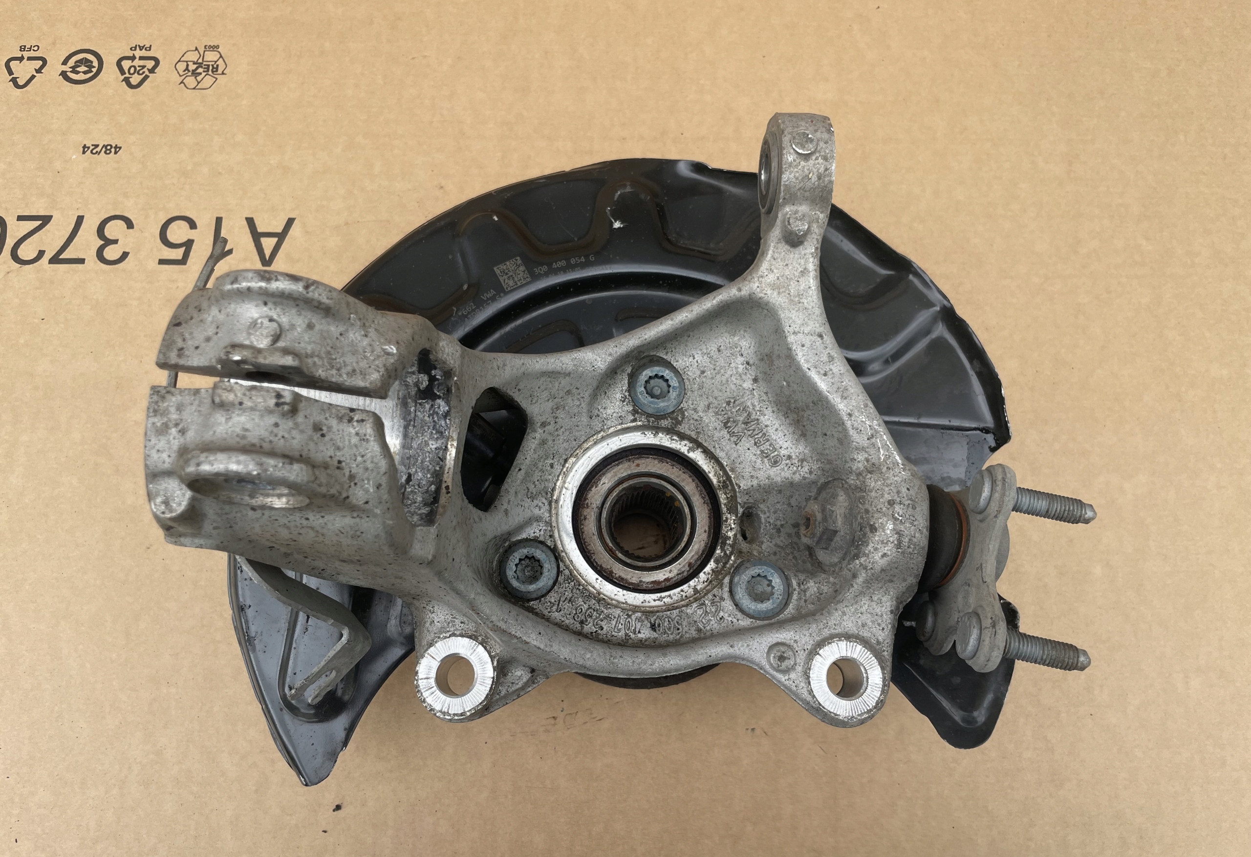 Mozzo FUSELLO perno mozzo 5Q0407258A GOLF 7 PASSAT B8 SKODA AUDI
