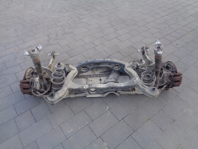 ZAWIESZENIE TYLNE BELKA OŚ MERCEDES BENZ B-KLASA W246