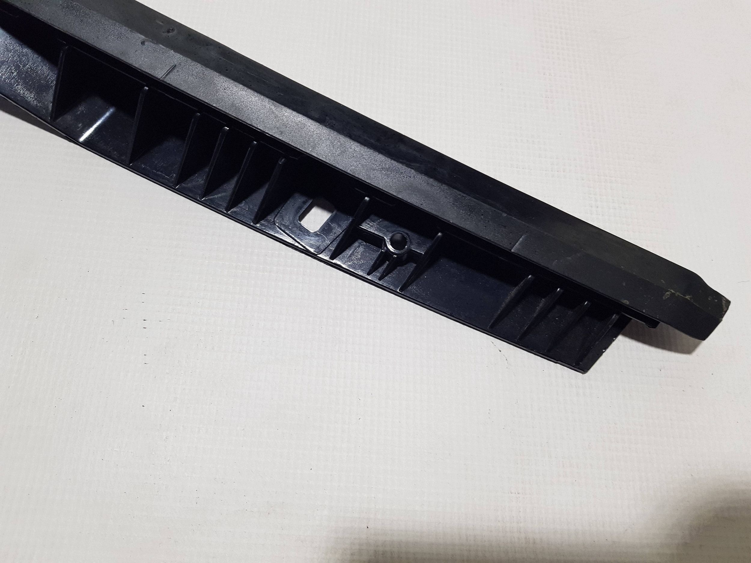support bracket of a bumper front MERCEDES W218 CLS A2188853865