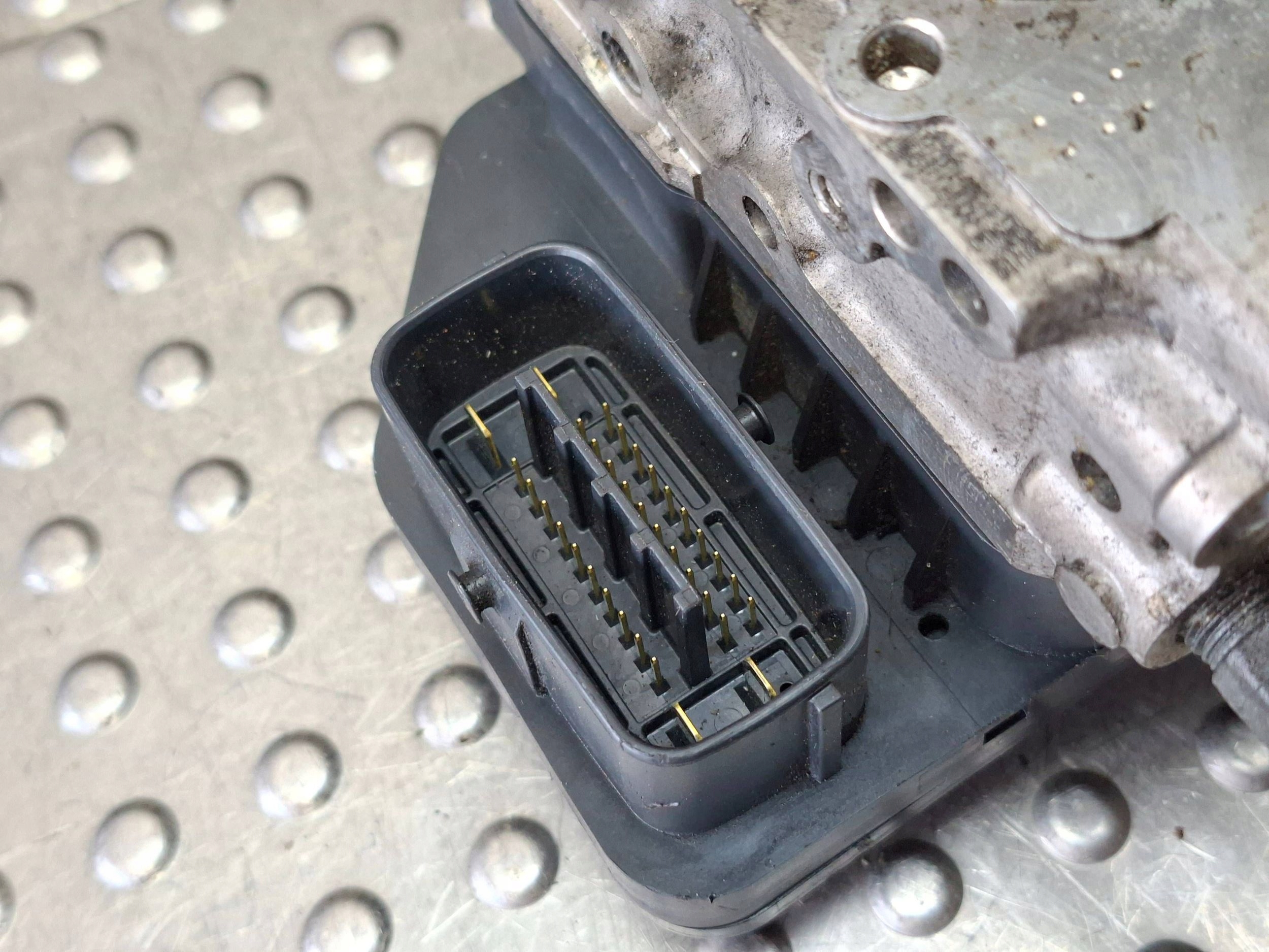 pump control unit ABS MAZDA 6 GJ 12- GHR1-437A0 133800-0660