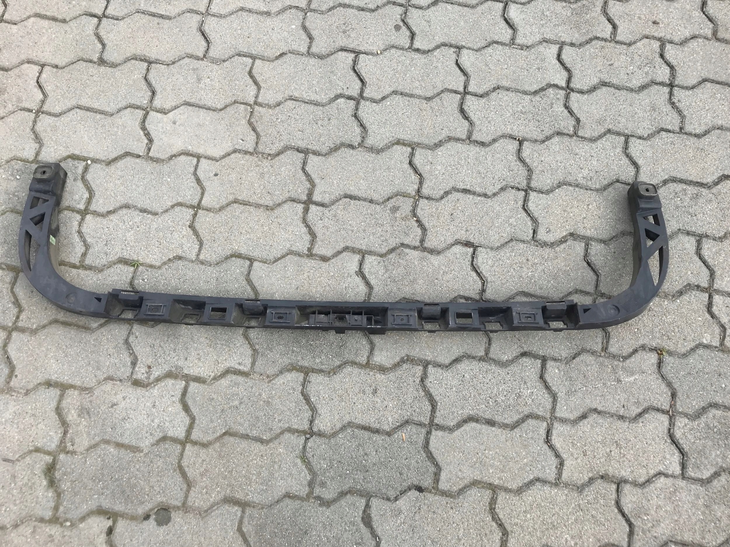 bumper bracket rear part VW PASSAT B6 KOMBI 3C9807863
