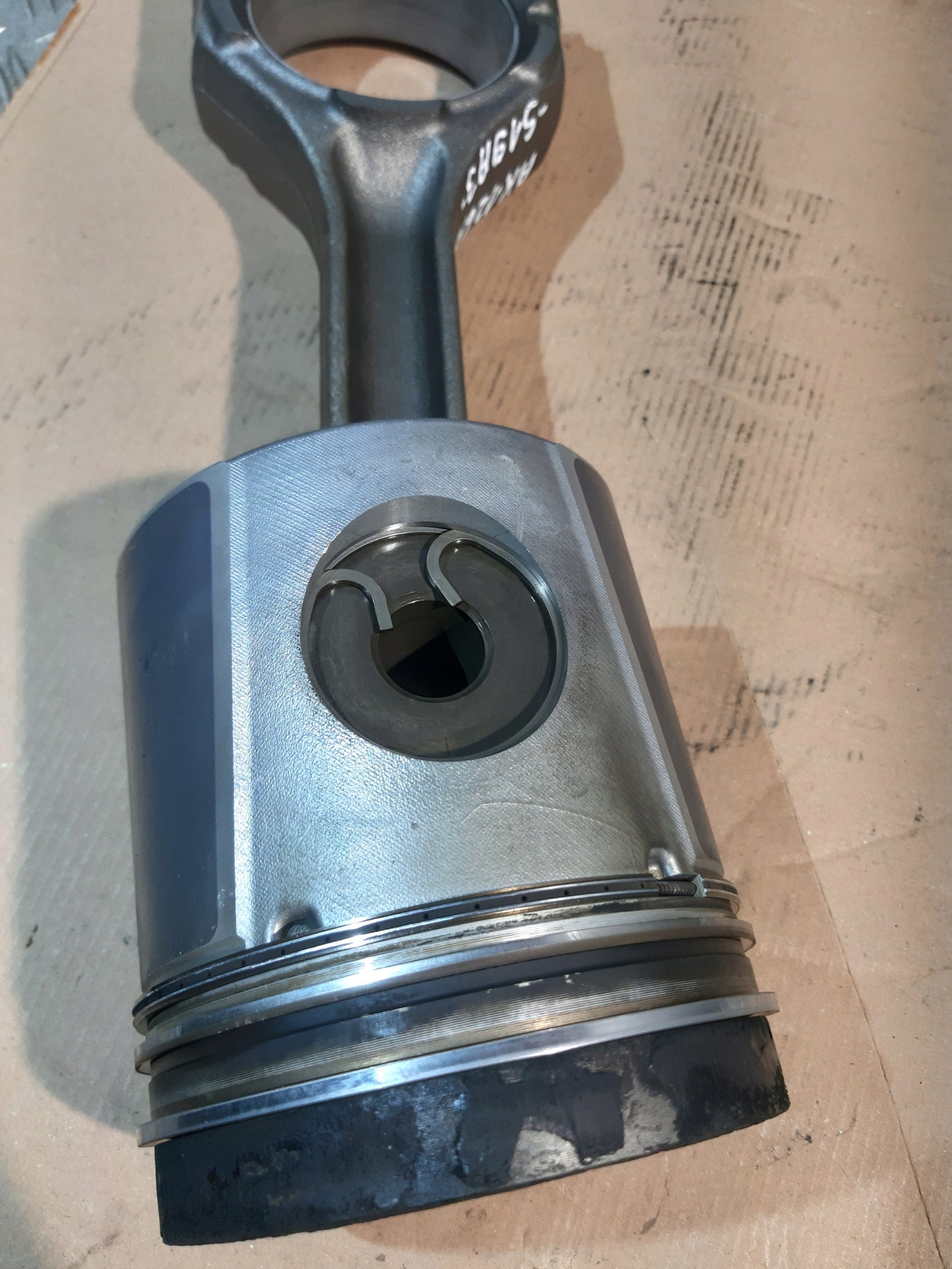 piston connecting rod DAF PACCAR PR183U1 183KW
