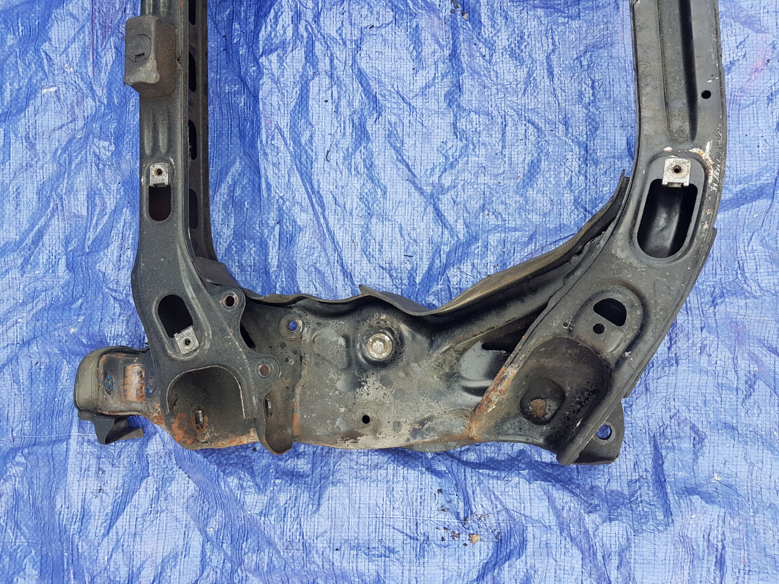axle beam subframe axle beam sider front of the engine MERCEDES W221