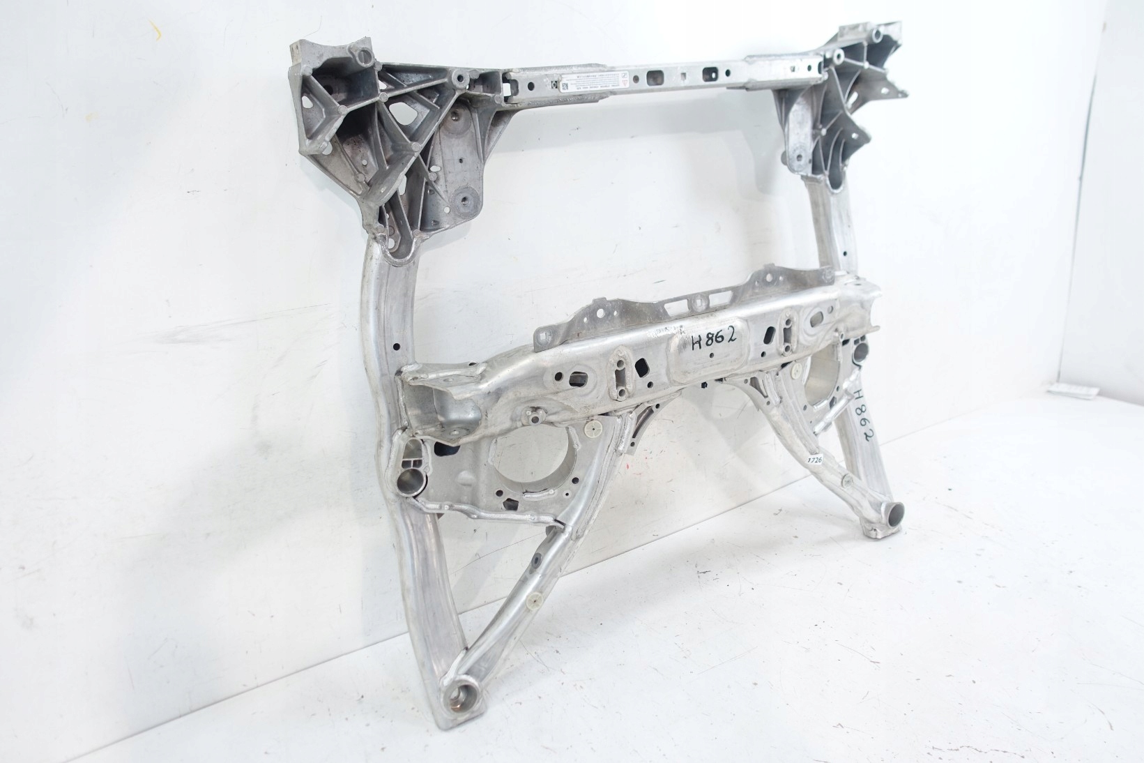 BMW 7 G11 G12 axle beam subframe axle beam front 6859494