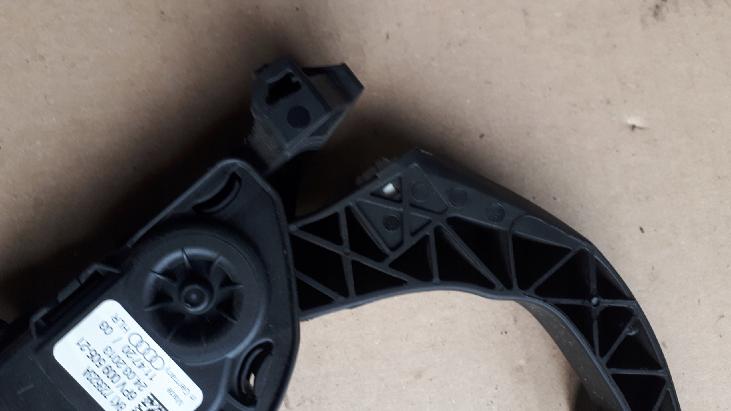 A6 C7 4G accelerator pedal potentiometer 8K1723523A A4 B8