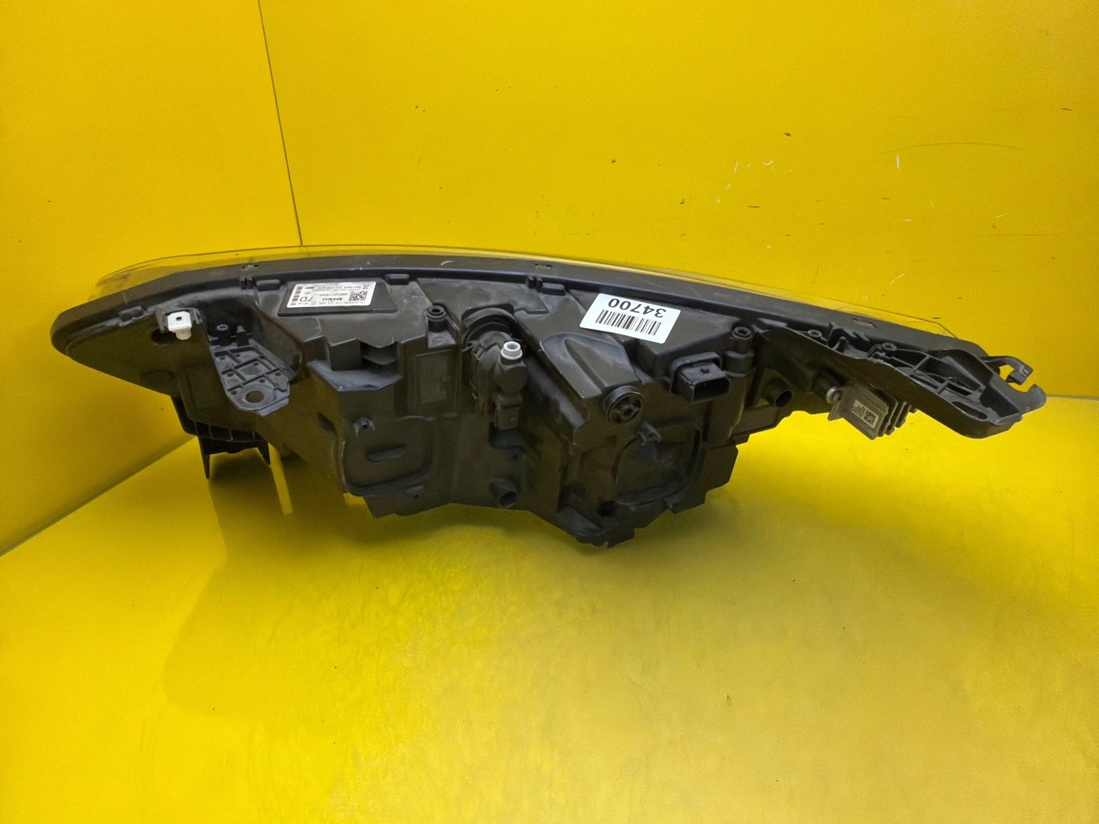 light right front Renault Espace 5 V 260101765R 2021- Matrix