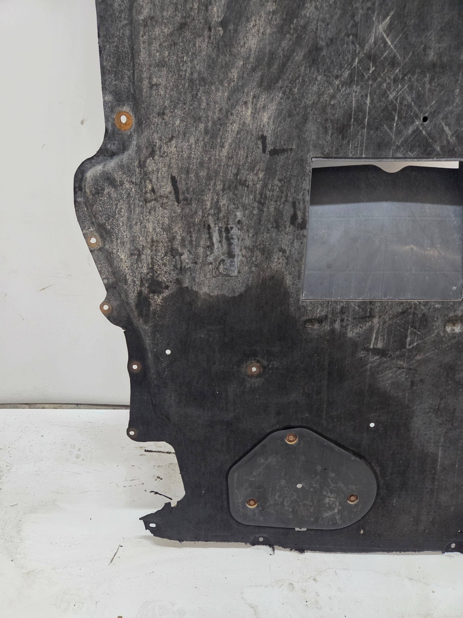 cover below gearbox BMW E60 E61 X DRIVE MANUAL