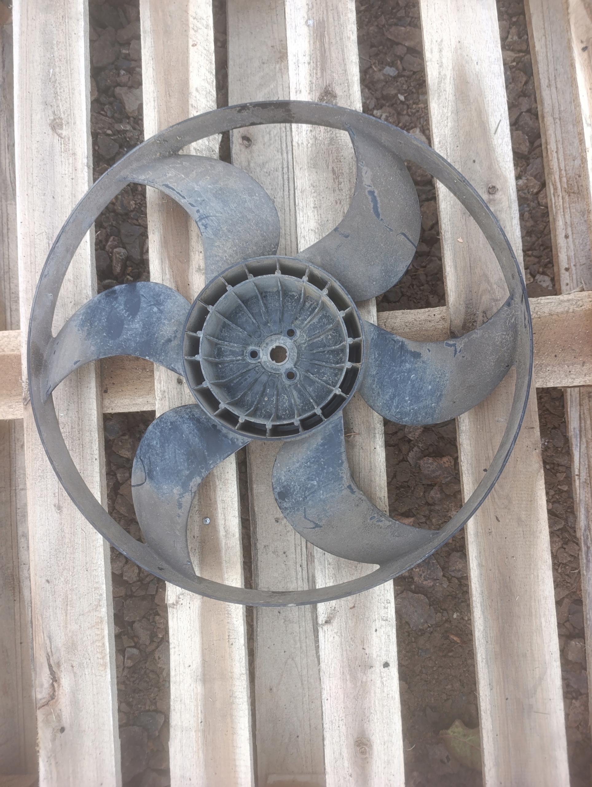 ventilátor chladiče 3136613270