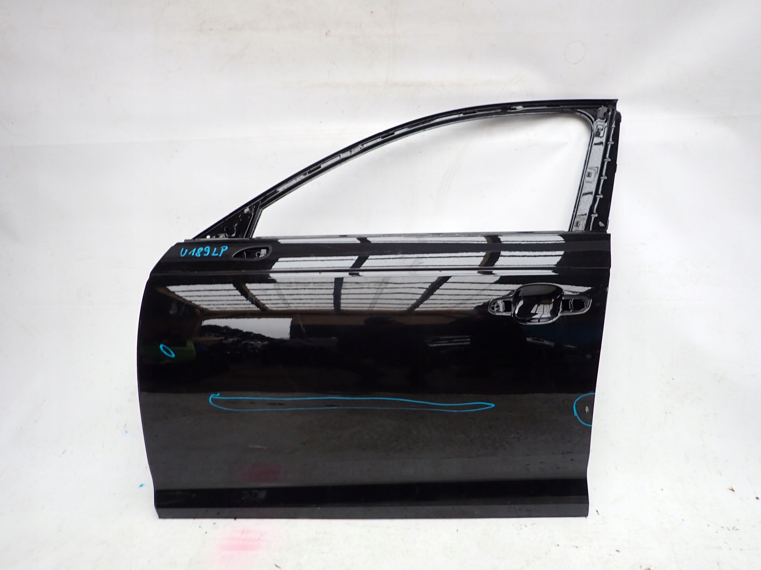 AUDI A4 B9 8W0 15-19 door left front front