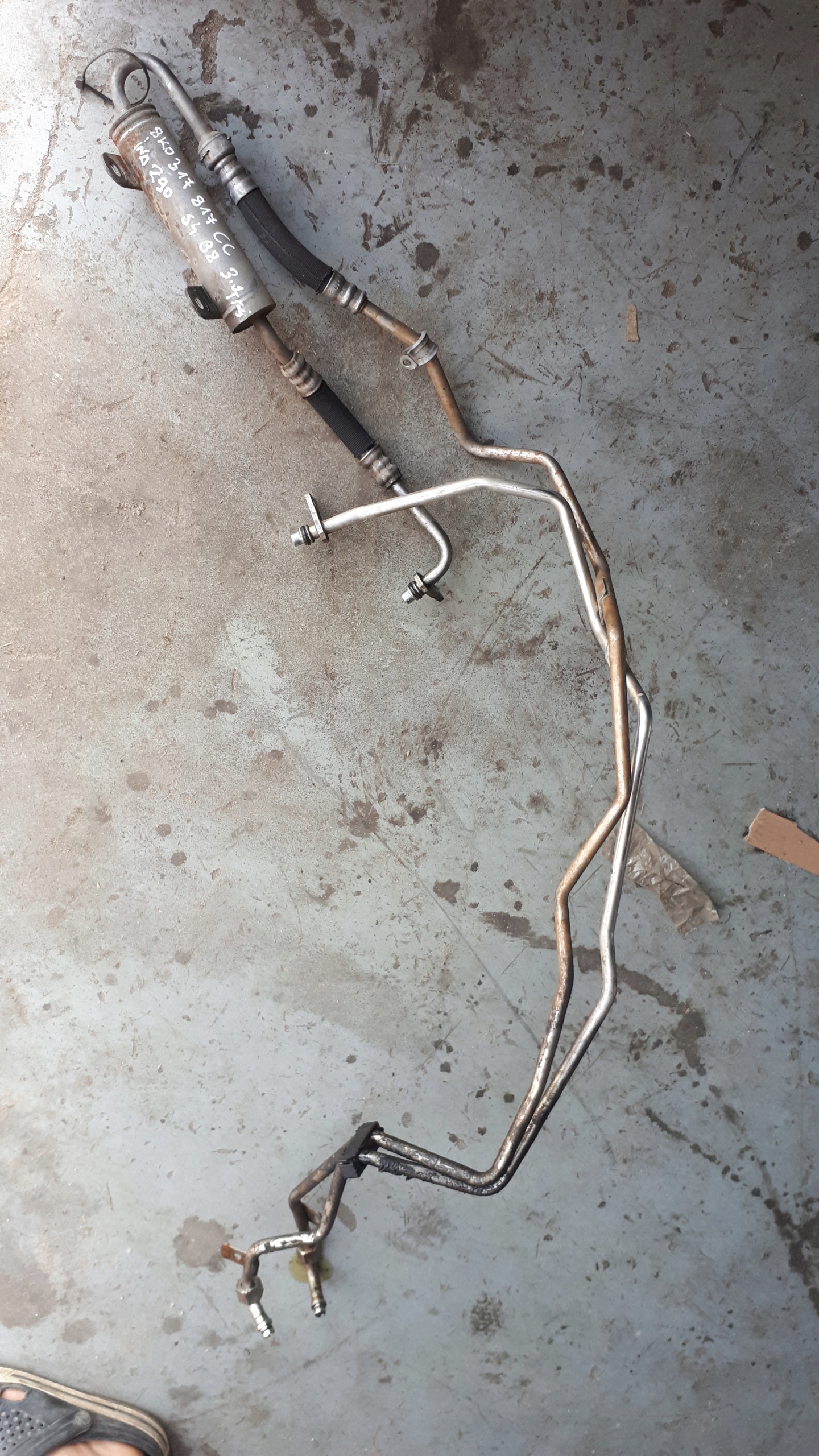 S4 B8 A4 ÖLLEITUNG GETRIEBE 8K0317817CC