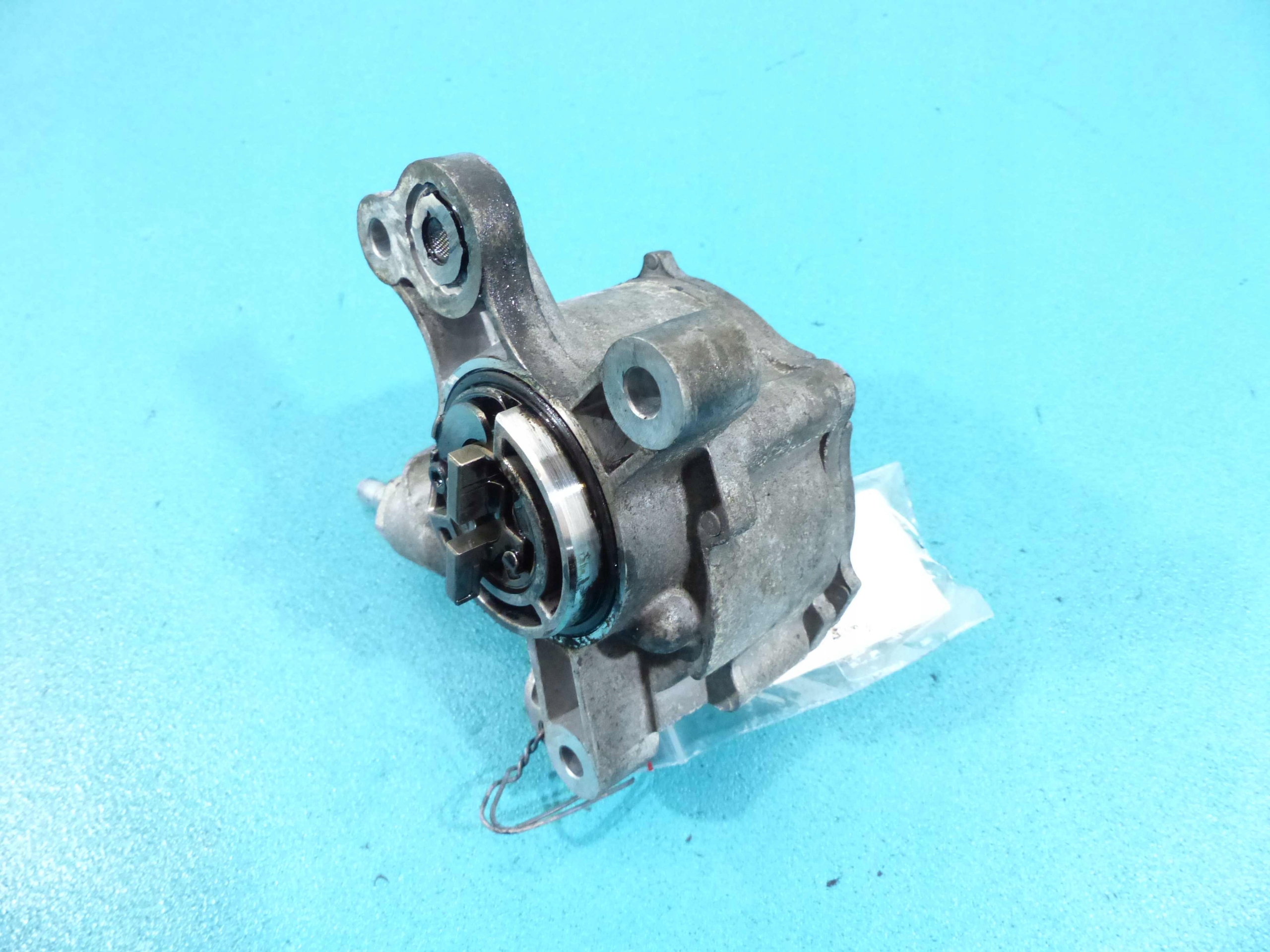 POMPA VACUM CITROEN C5 II X7 2,0 HDI