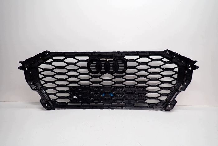 AUDI Q3 II S-LINE 18- front prekladgrill 83F853651