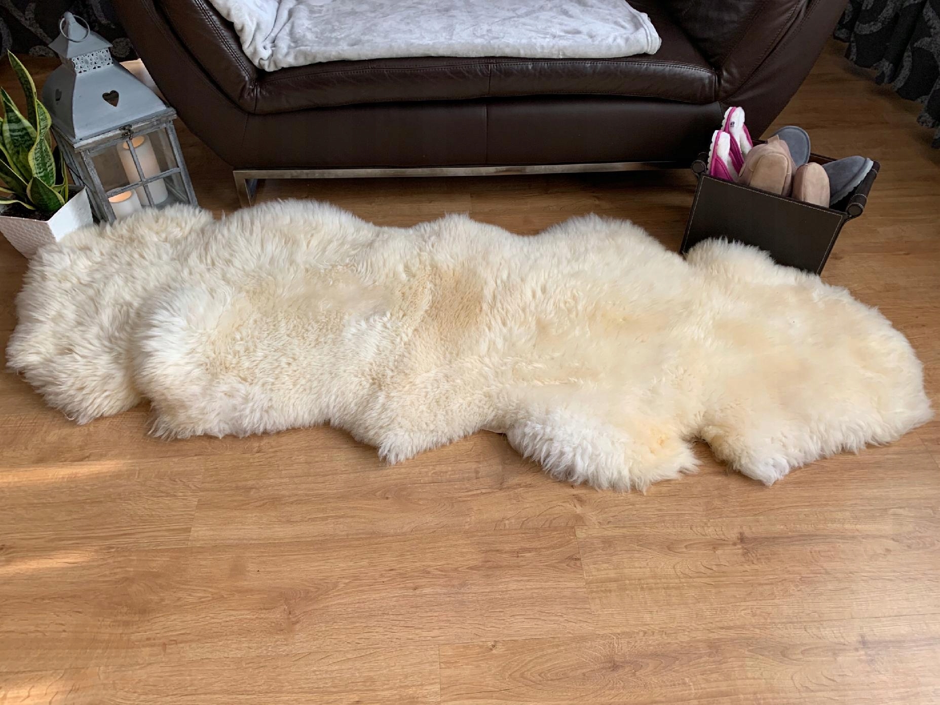 Пальто овчина керли. Шуба panafics овчина длина 100см. Эко шуба из овечьей шерсти р. Шарф из лисьего меха. Овчина керли что это такое.