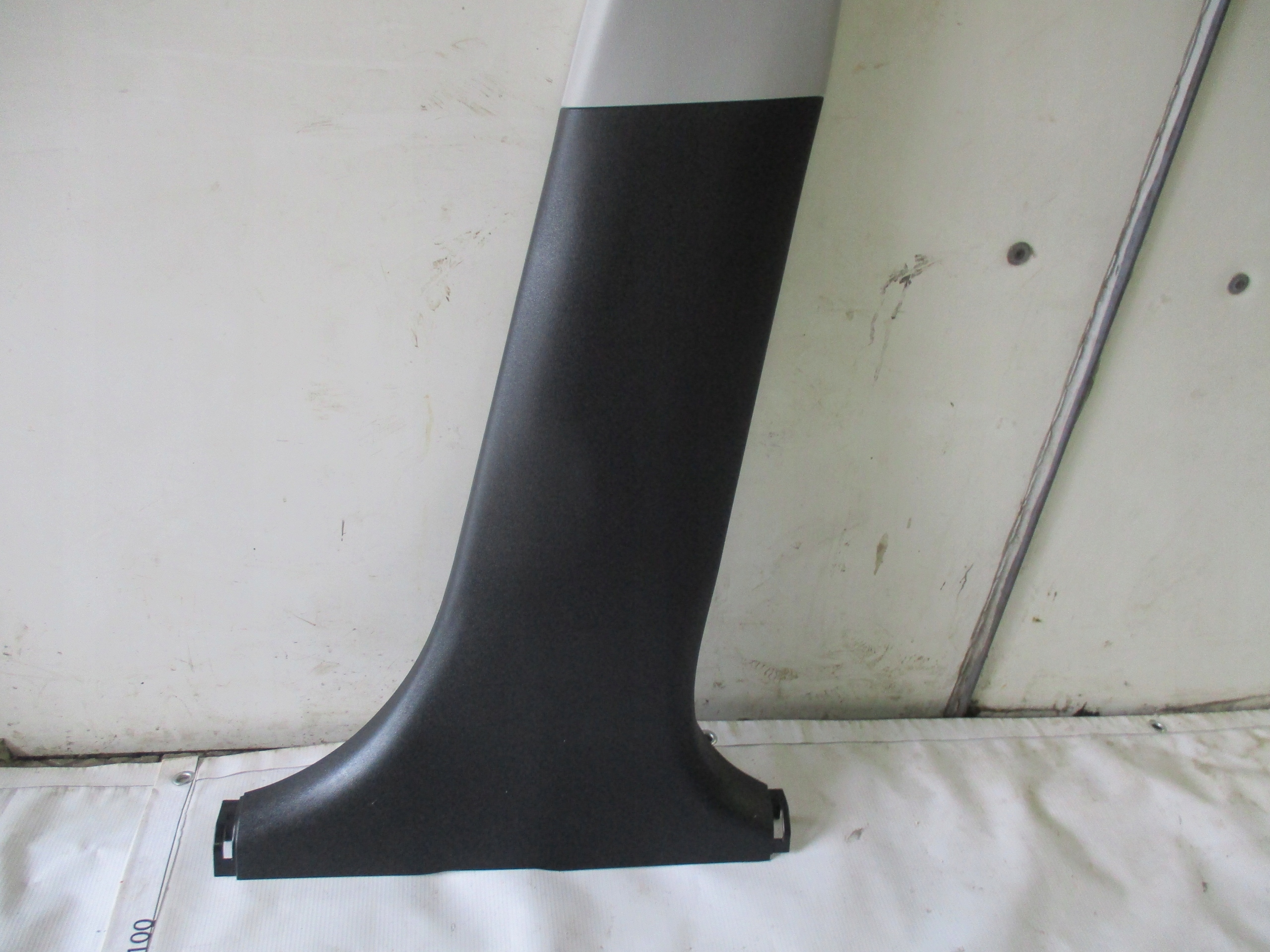 pillar central Hyundai i20 85845-1J000
