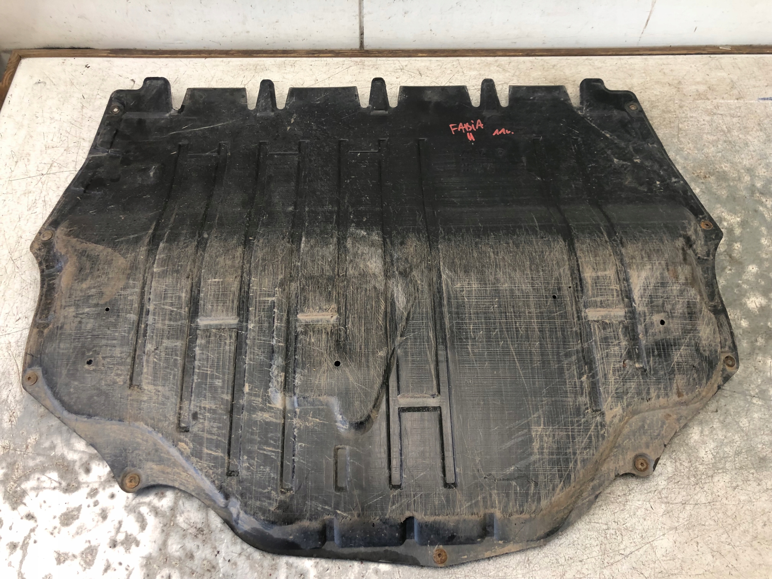 cover below engine SKODA FABIA II 6R0825237B
