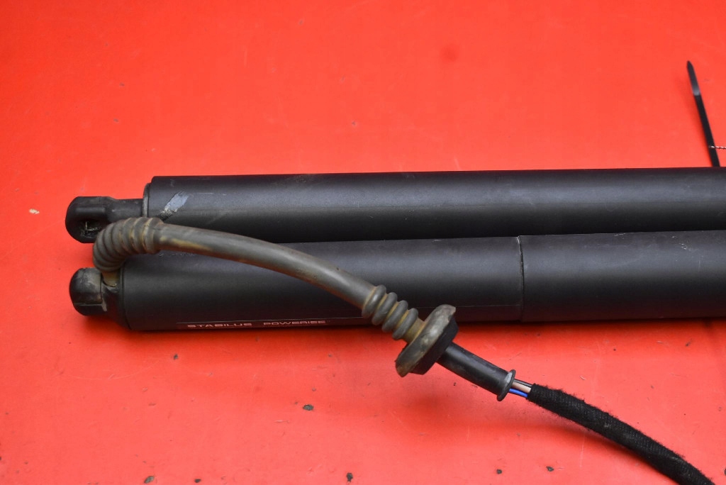 damper SILOWNIKI bonnet 81831-CV100 KIA EV6 GT-LINE 21