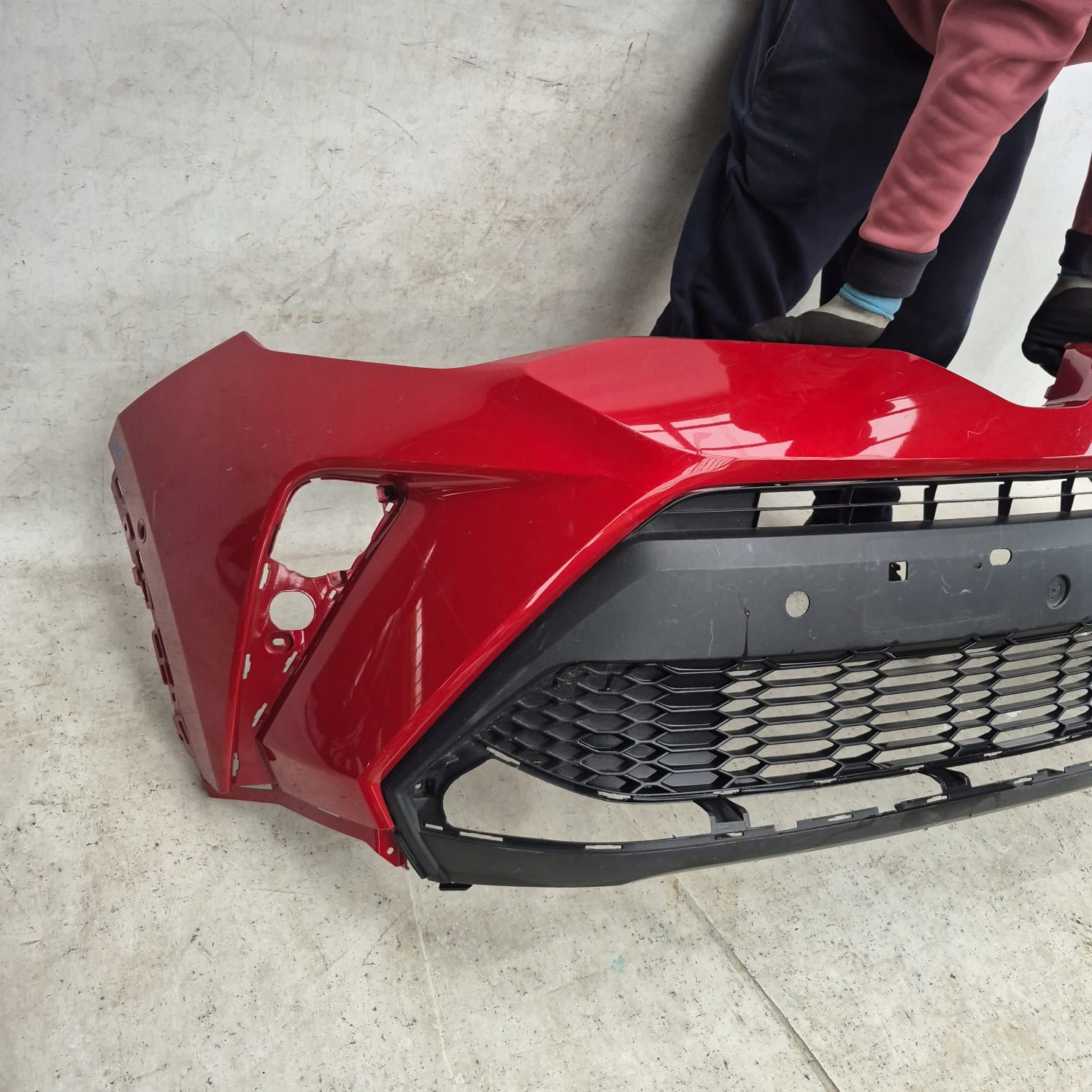 TOYOTA C-HR and 1 LIFT 19-23 bumper front front PDC