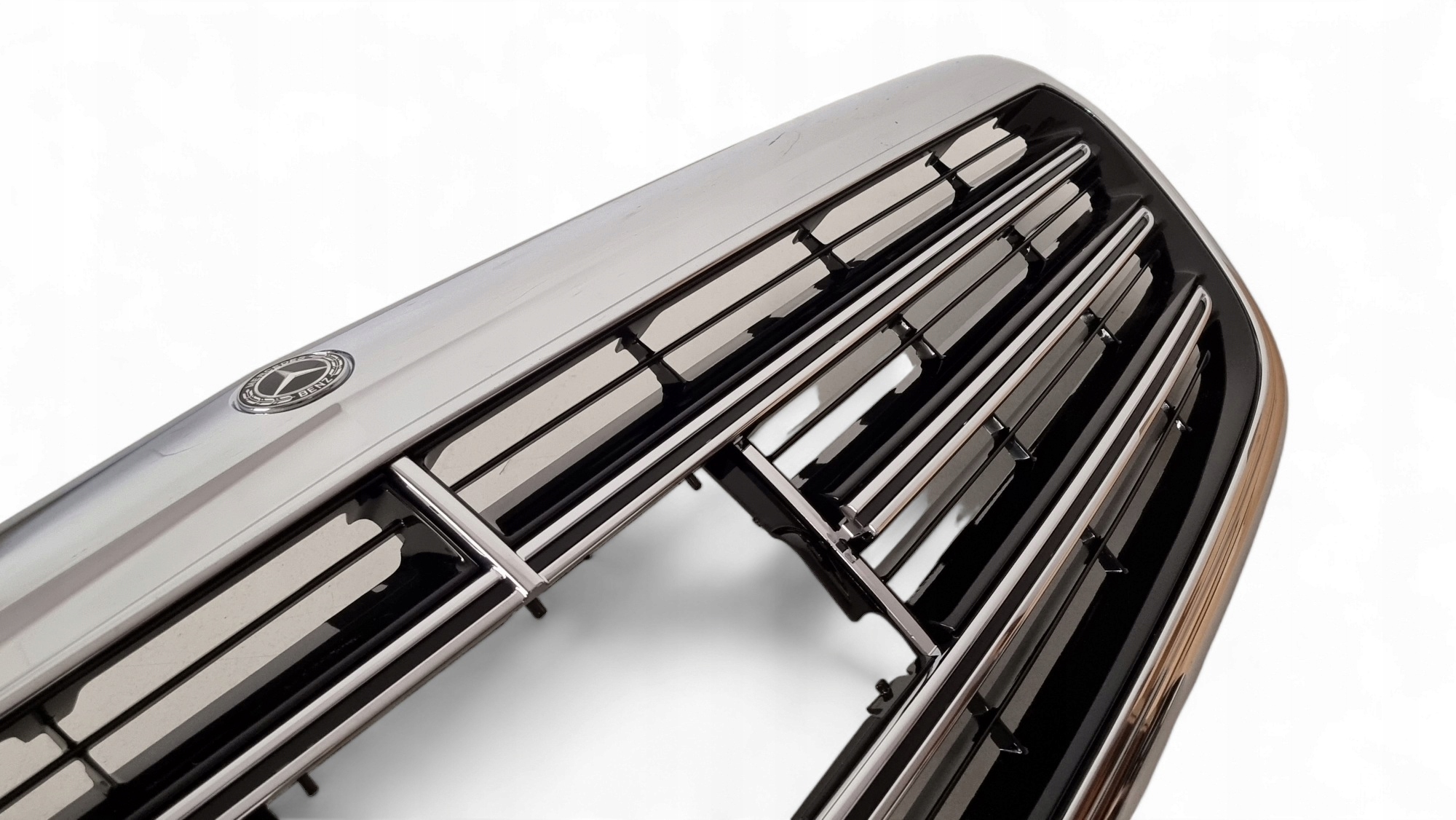 MERCEDES W213 ORGINALNA ATRAPA GRILL E KLASA A2138801903 Typ samochodu Samochody osobowe