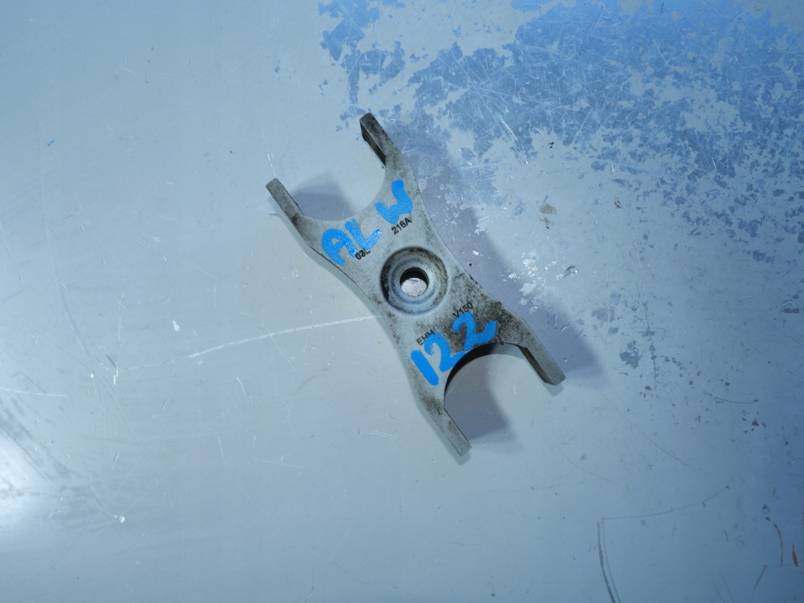 VW SEAT SKODA AUDI LAPKA Halter Einspritzdüse 03L216A