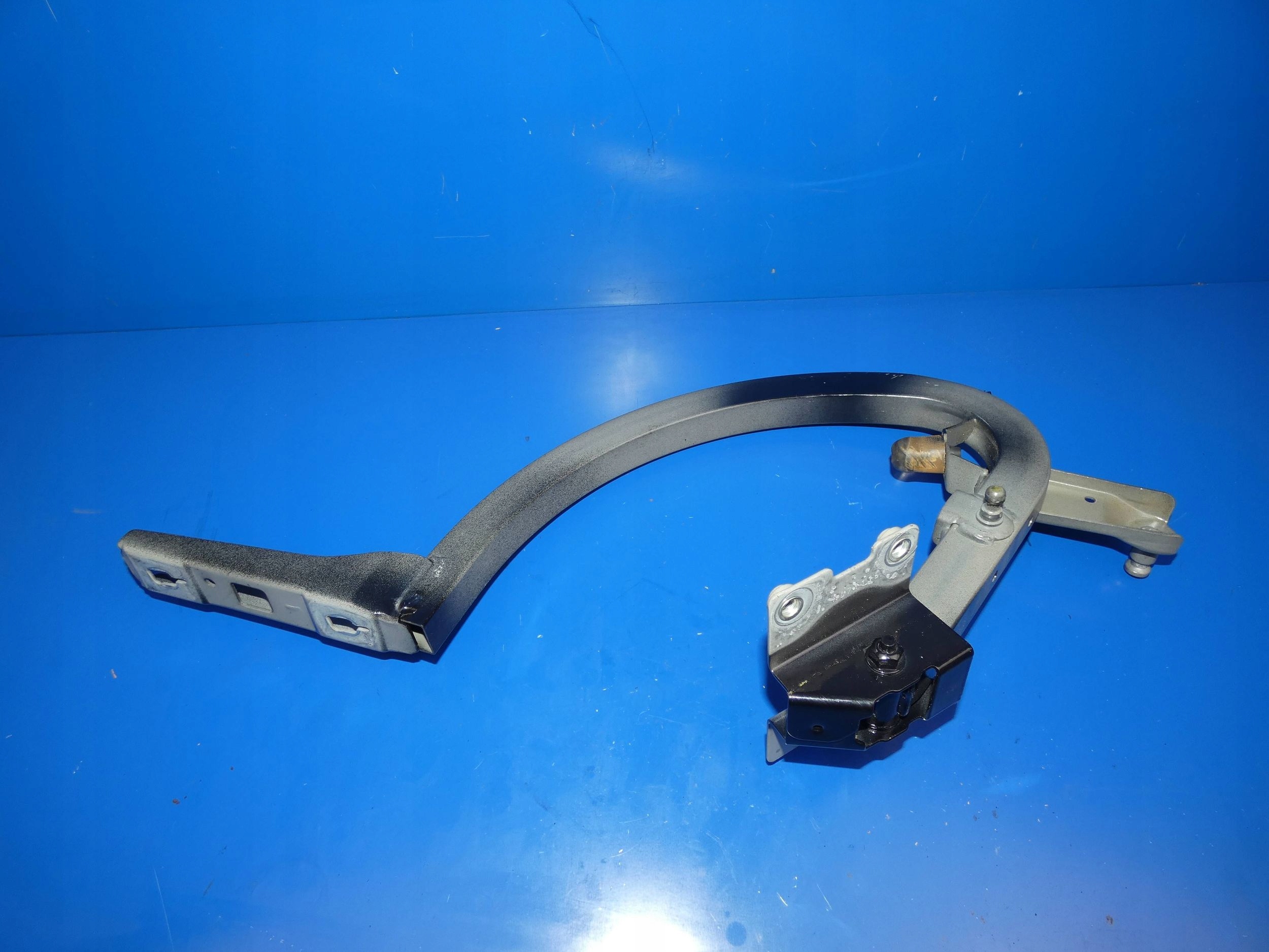 VOLVO S90 II sedan hinge bonnet boot right rear part