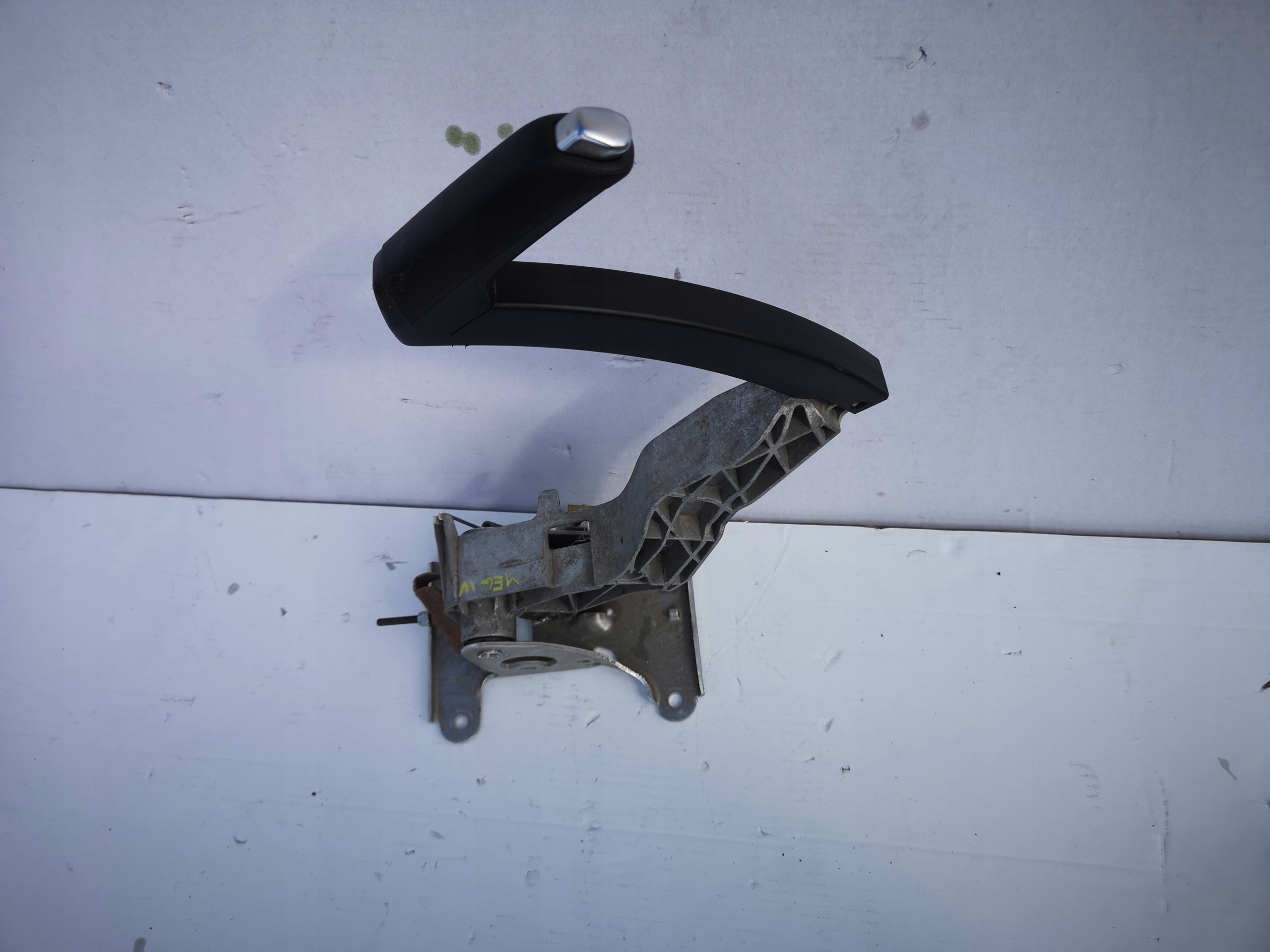 MEGANE IV РУЧНОЙ ТОРМОЗ 360108533R
