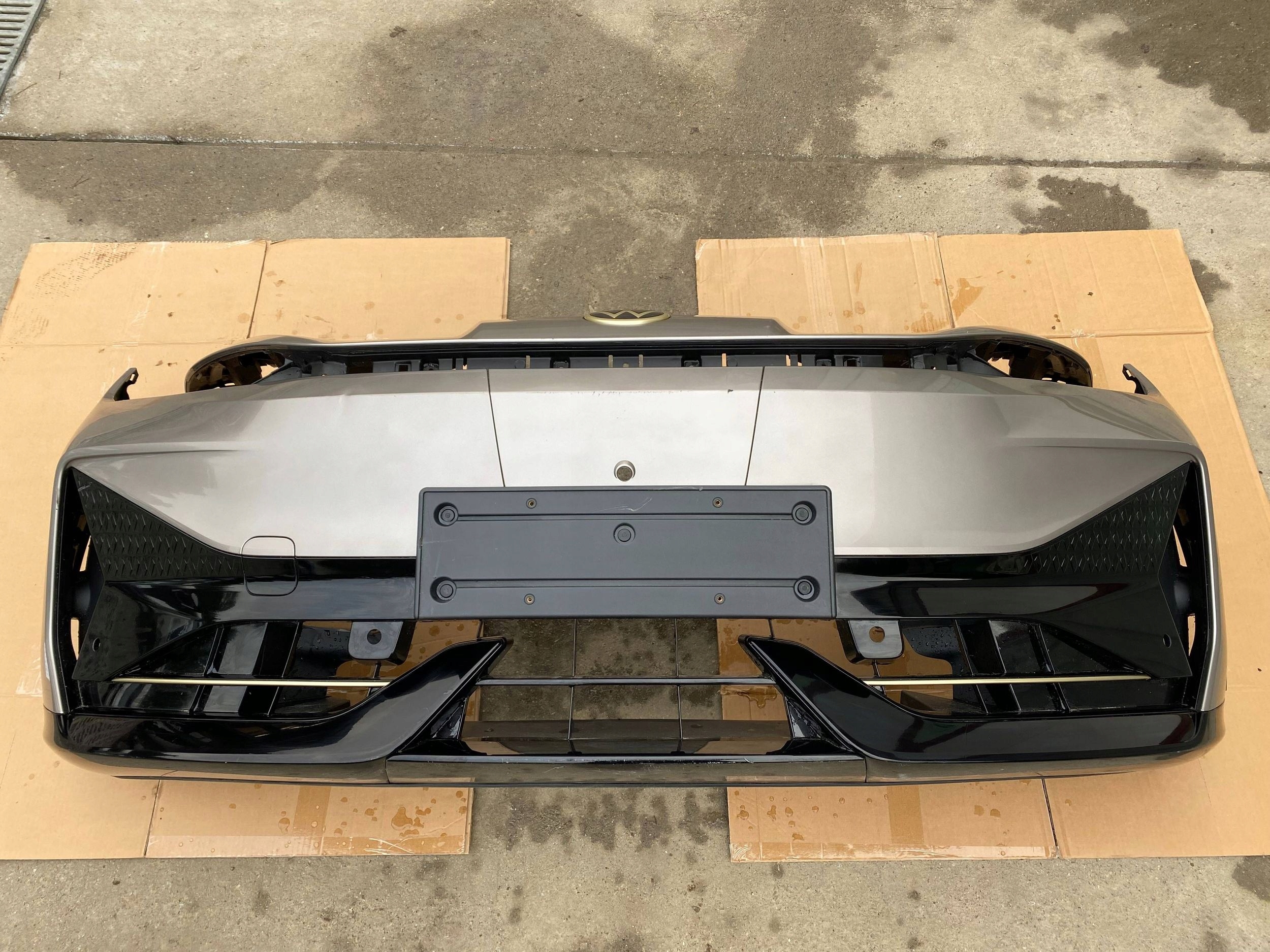 VW ID UNYX original complete bumper front front PDC KAMERA 11H805915B