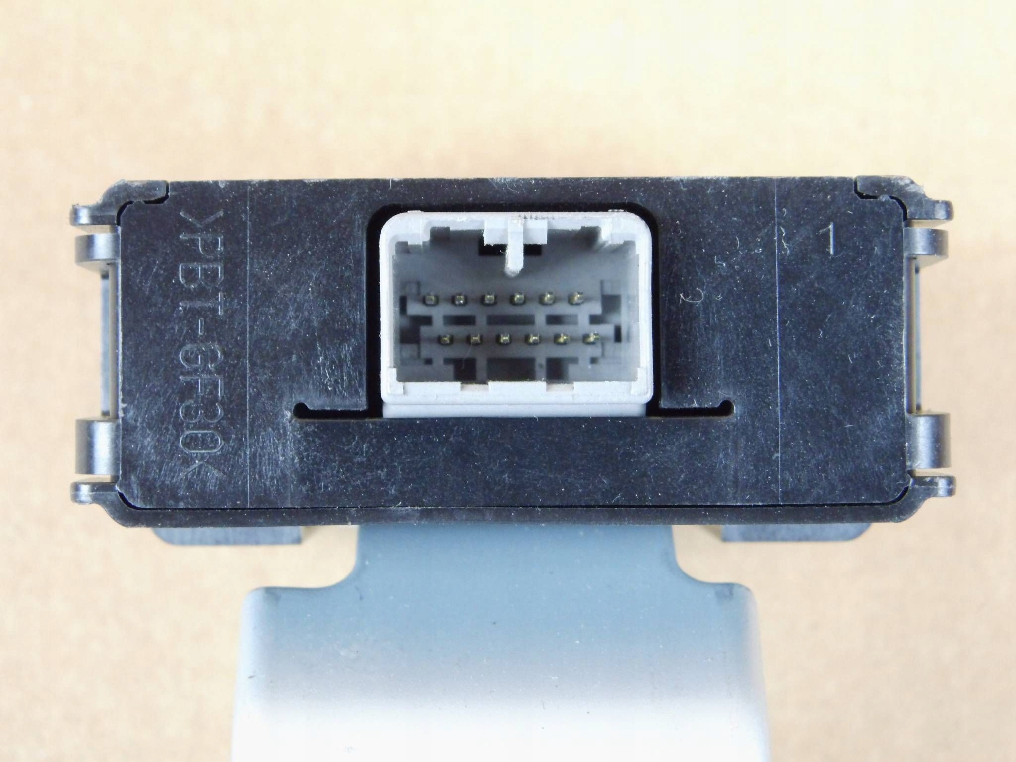 Honda CR-V CRV V module computer control unit 39875-TME-T111-M1