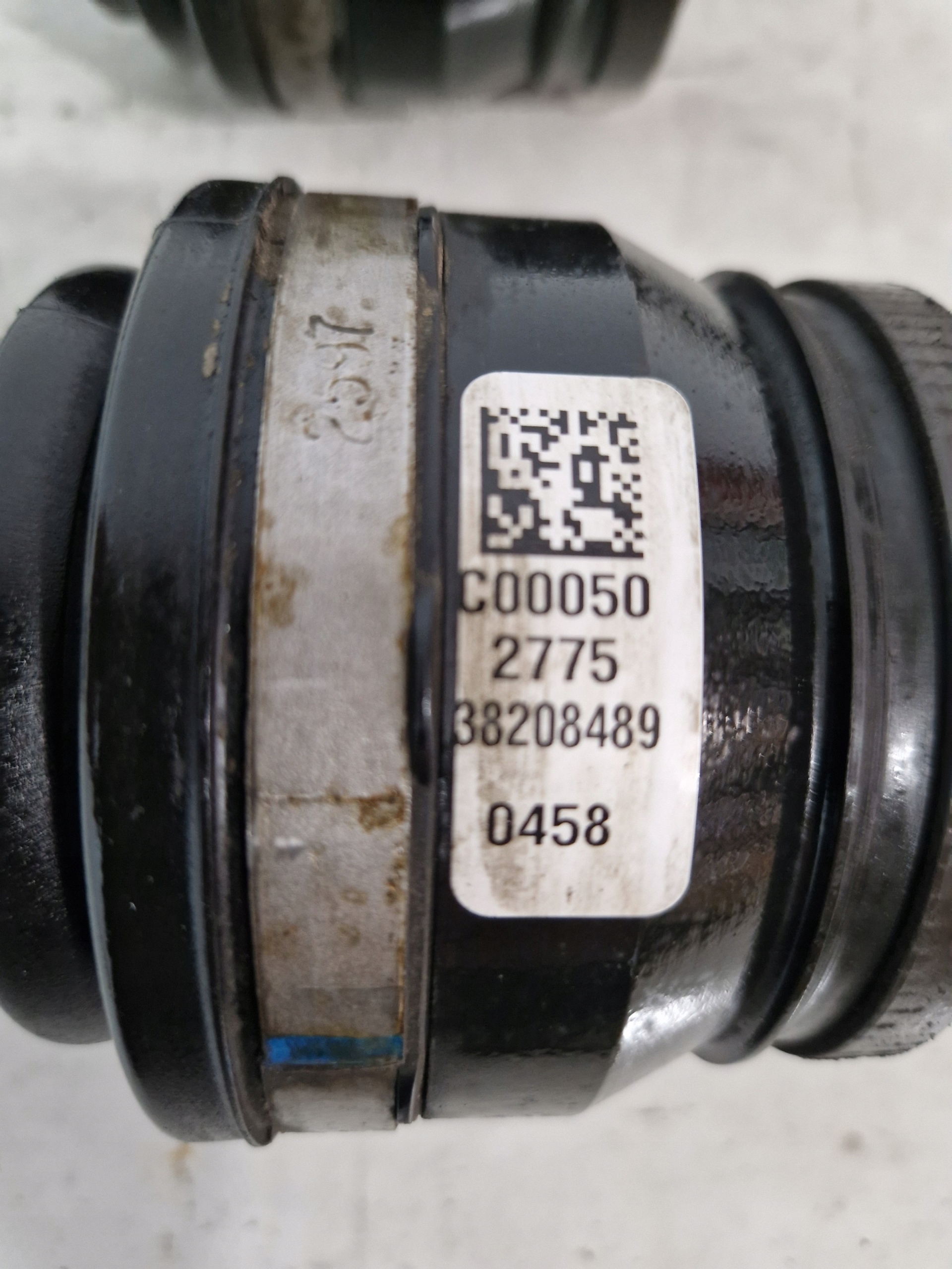 DODGE CHARGER CHALLENGER 2015 - 3.6 semi-axis rear part left = right P52123952AD