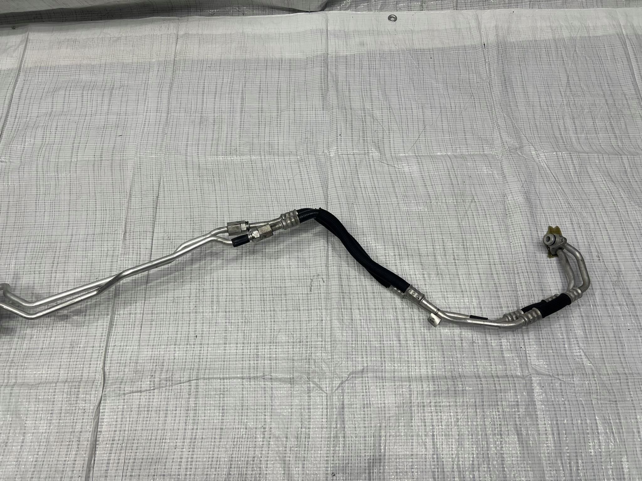 PRZEWODY OLEJOWE SKRZYNI ALFA ROMEO STELVIO QUADRIFOGLIO QV Rodzaj skrzyni Automatyczna